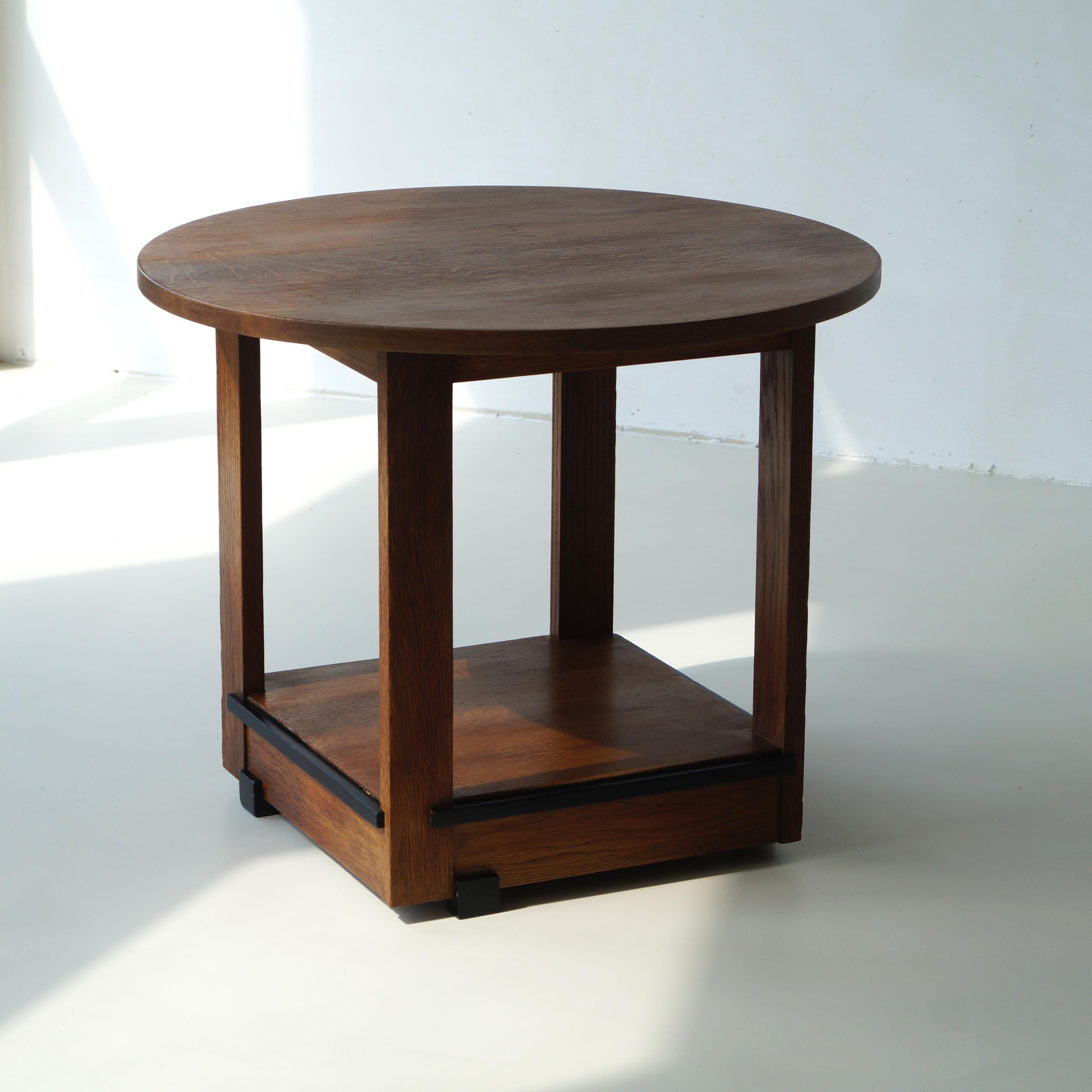 Oak Modernist Dutch Art Deco occasional table attributed to Jan Brunott, 1920s For Sale