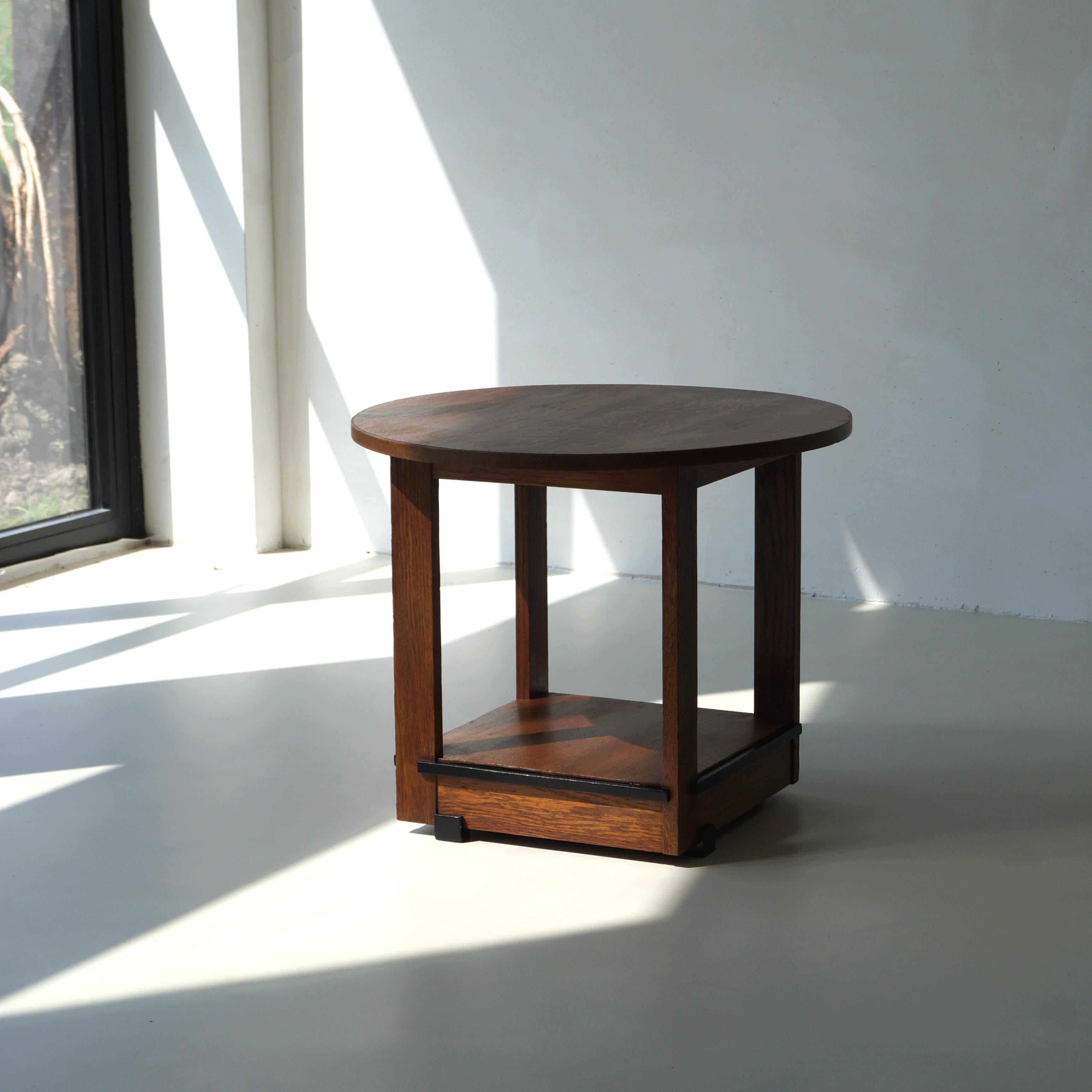 Modernistischer niederländischer Art-Déco-Beistelltisch der Moderne, Jan Brunott zugeschrieben, 1920er Jahre (Frühes 20. Jahrhundert) im Angebot