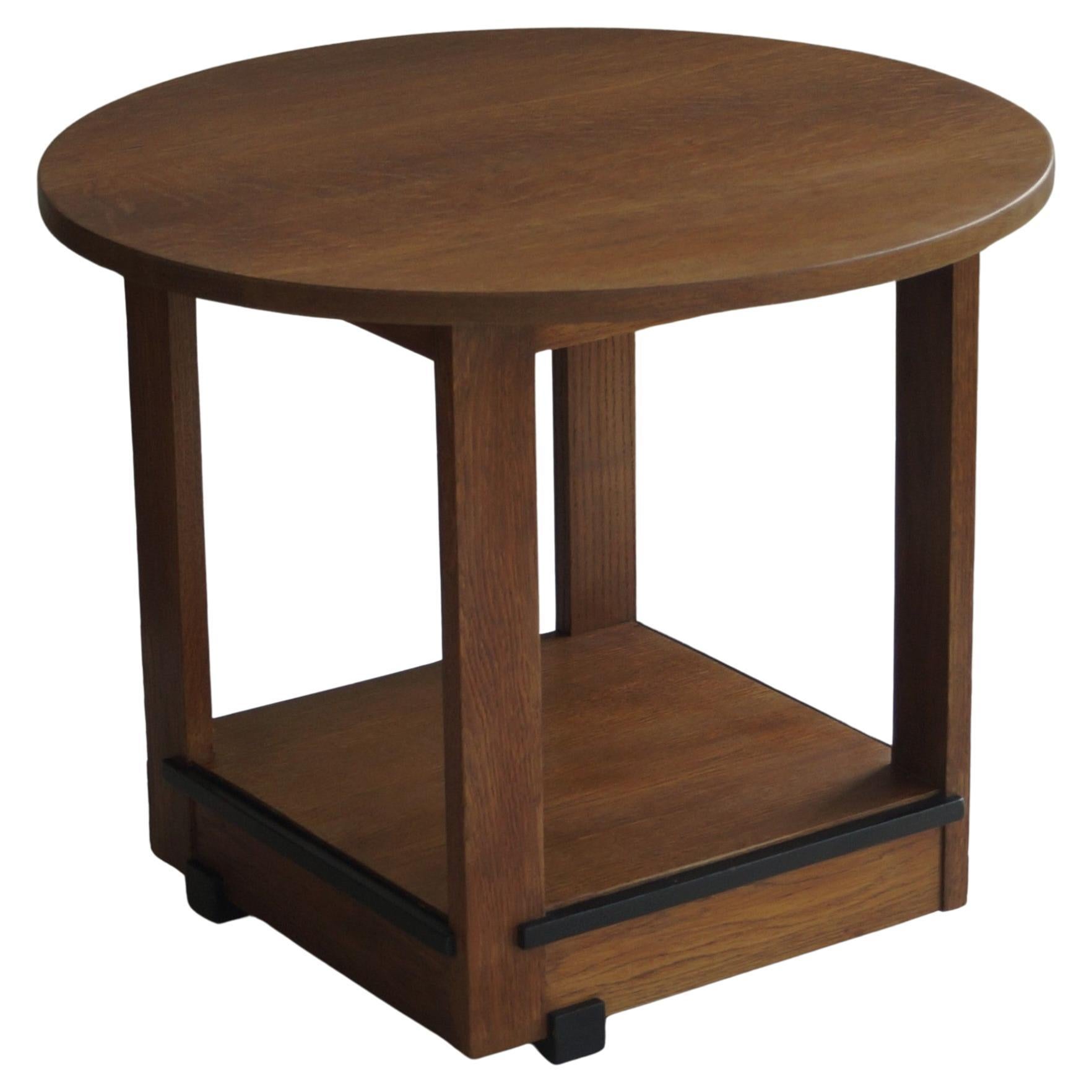 Modernist Dutch Art Deco occasional table attributed to Jan Brunott, 1920s For Sale