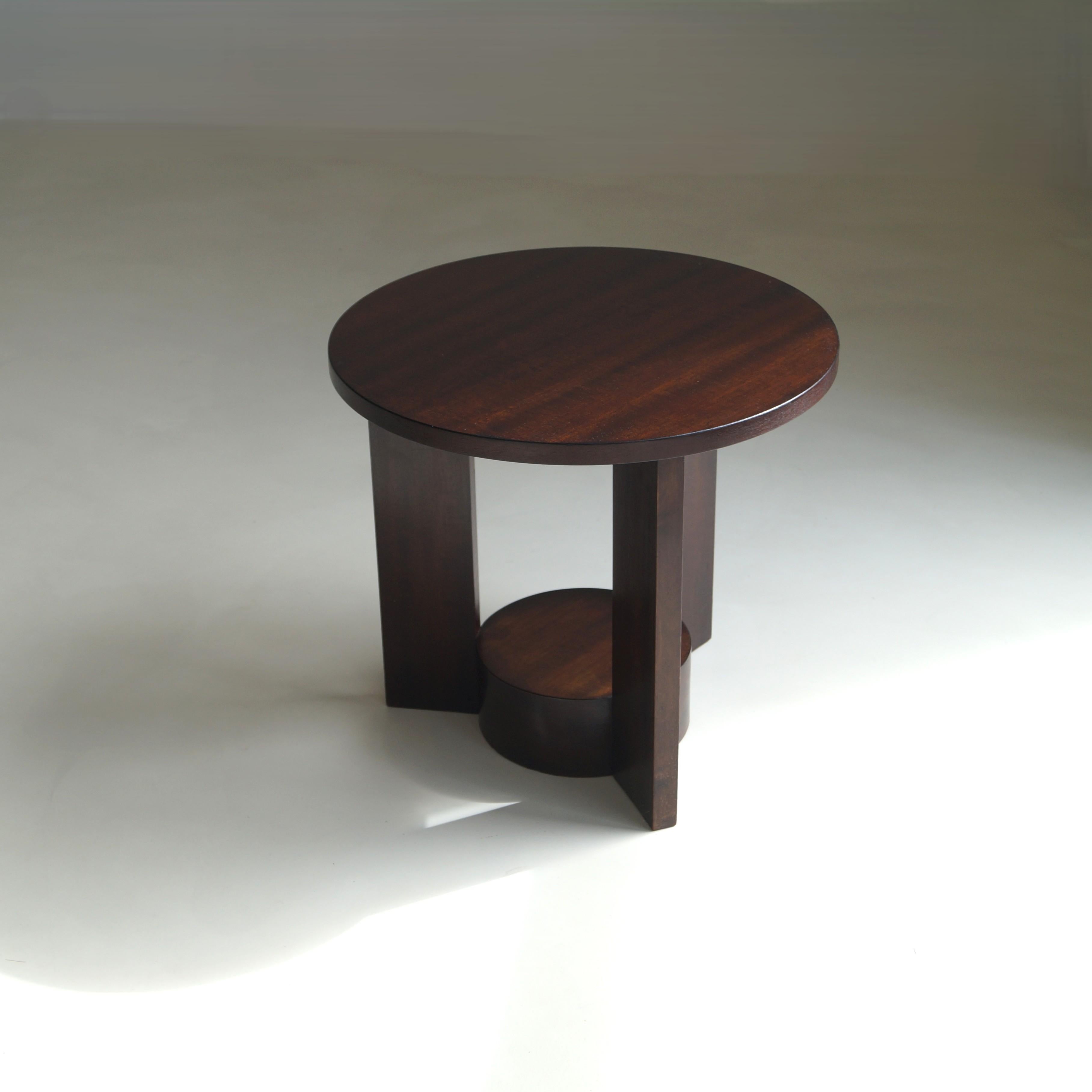 Mesa auxiliar o auxiliar modernista holandesa de la Escuela Haagse, años 20 Hecho a mano en venta