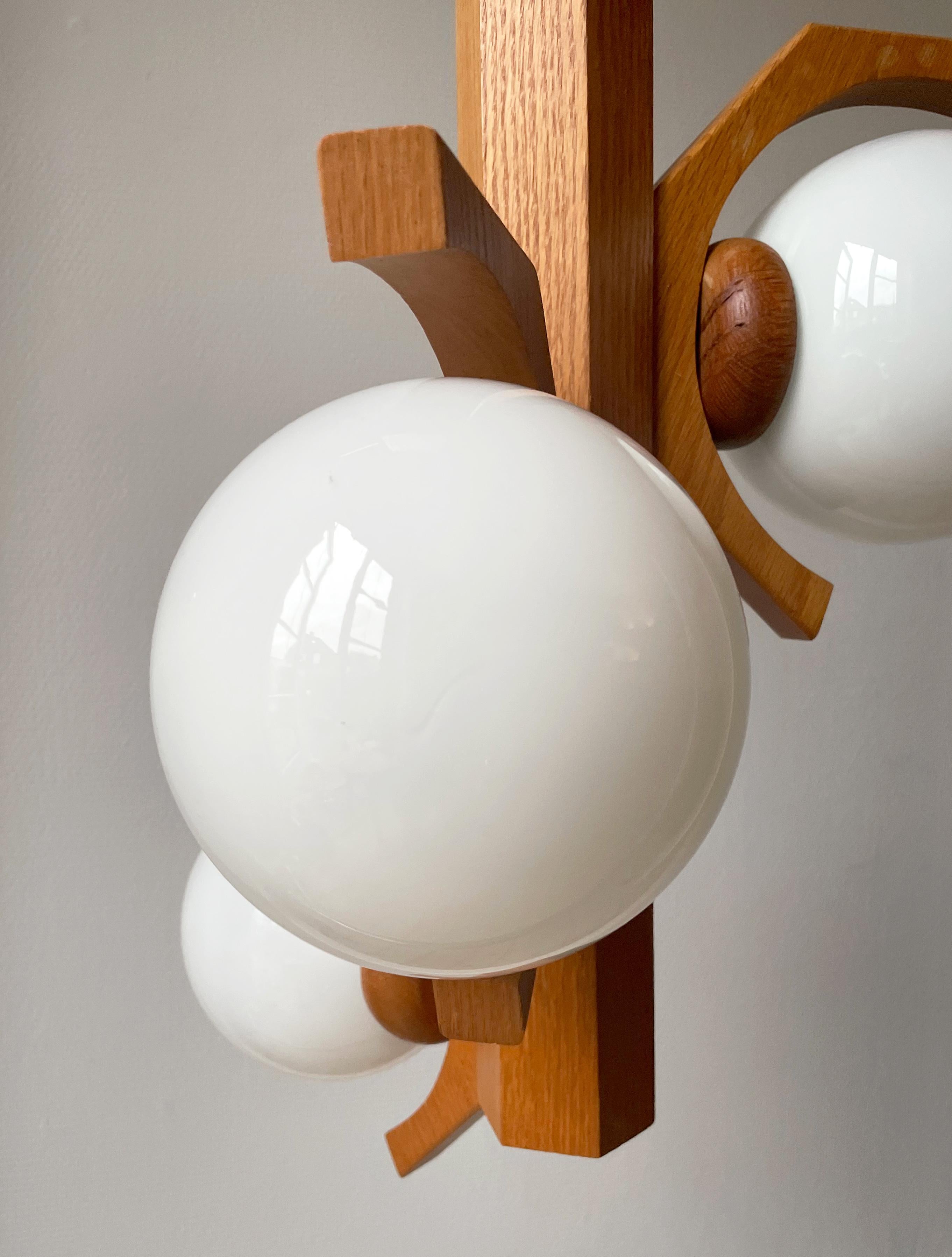 Oak Modernist Dutch Wooden Three Globe Chandelier by Bony Design, 1970s