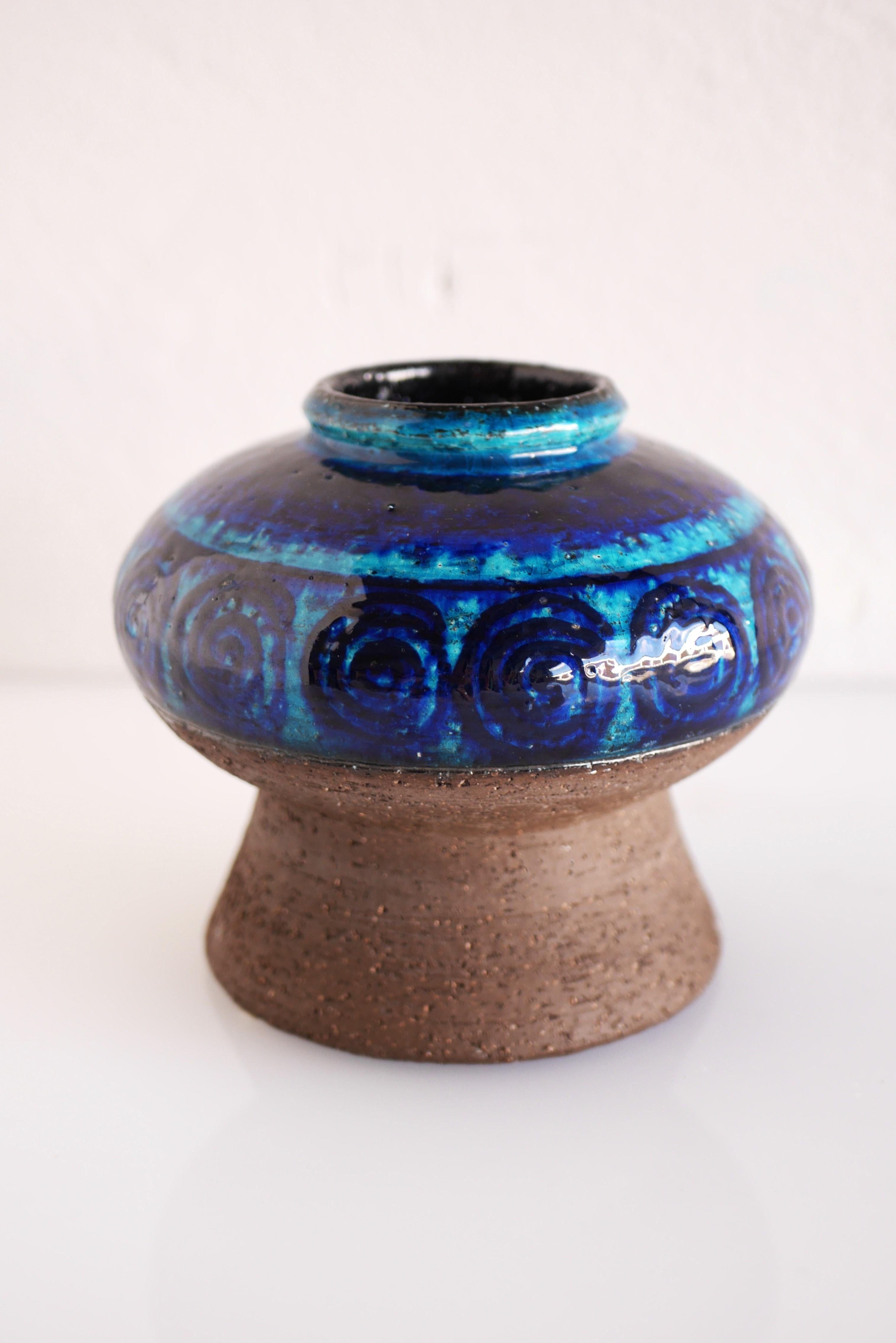 Vase moderniste en faïence d'Inger Persson pour Rörstrand, Suède en vente 2