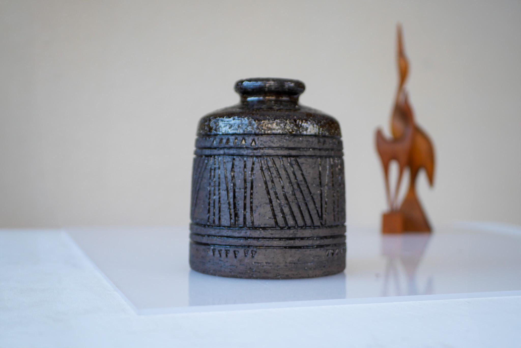 Vaso modernista in terracotta di Inger Persson per Rörstrand, Svezia in vendita 3