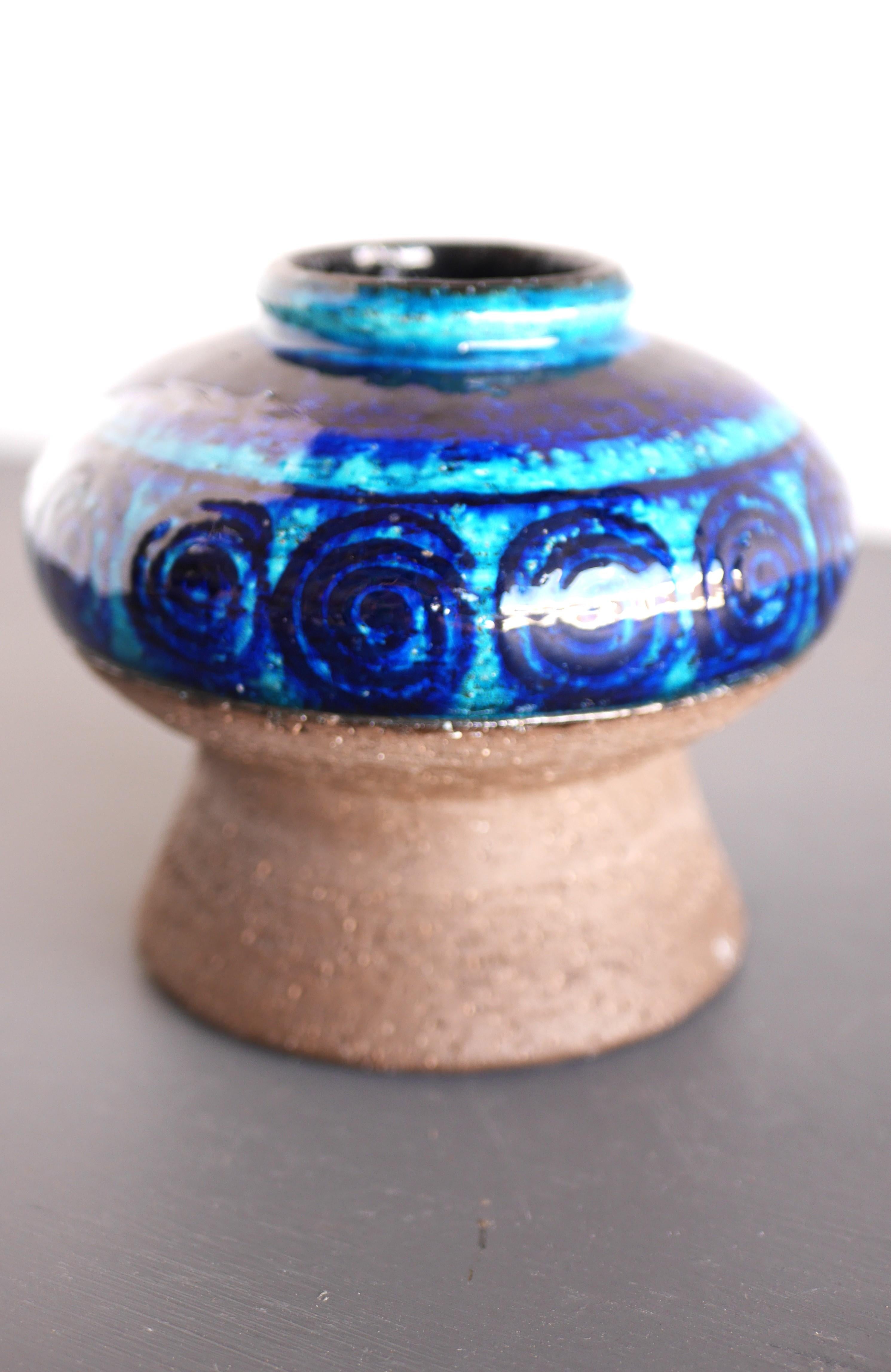 Suédois Vase moderniste en faïence d'Inger Persson pour Rörstrand, Suède en vente