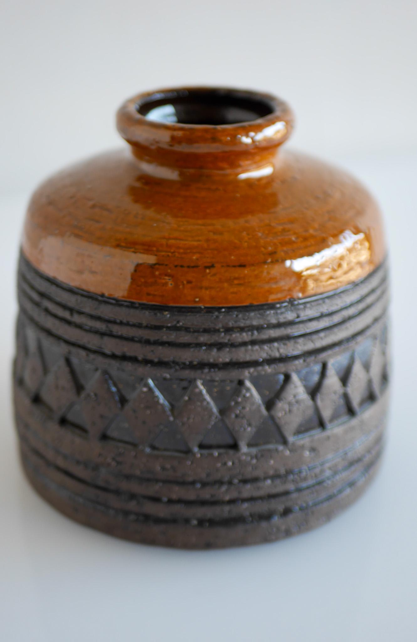 Ceramica Vaso modernista in terracotta di Inger Persson per Rörstrand, Svezia in vendita