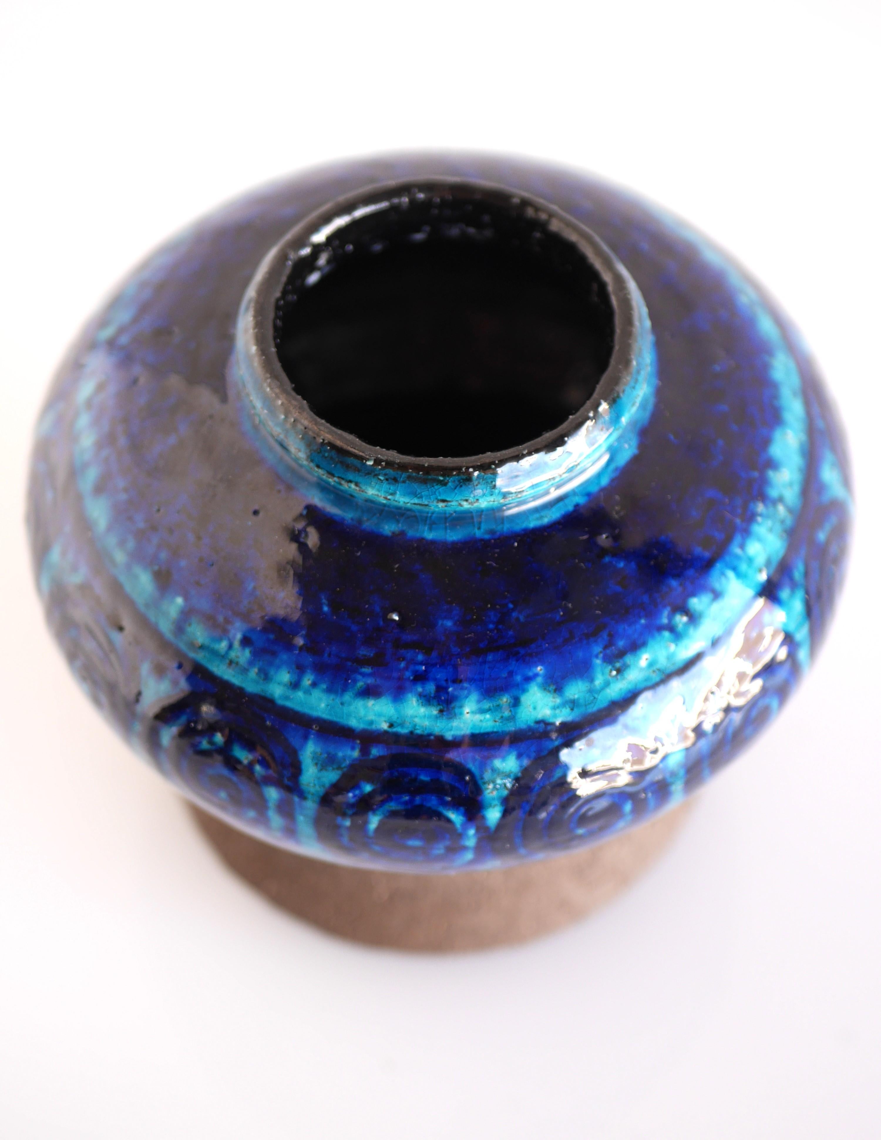 Vase moderniste en faïence d'Inger Persson pour Rörstrand, Suède en vente 1
