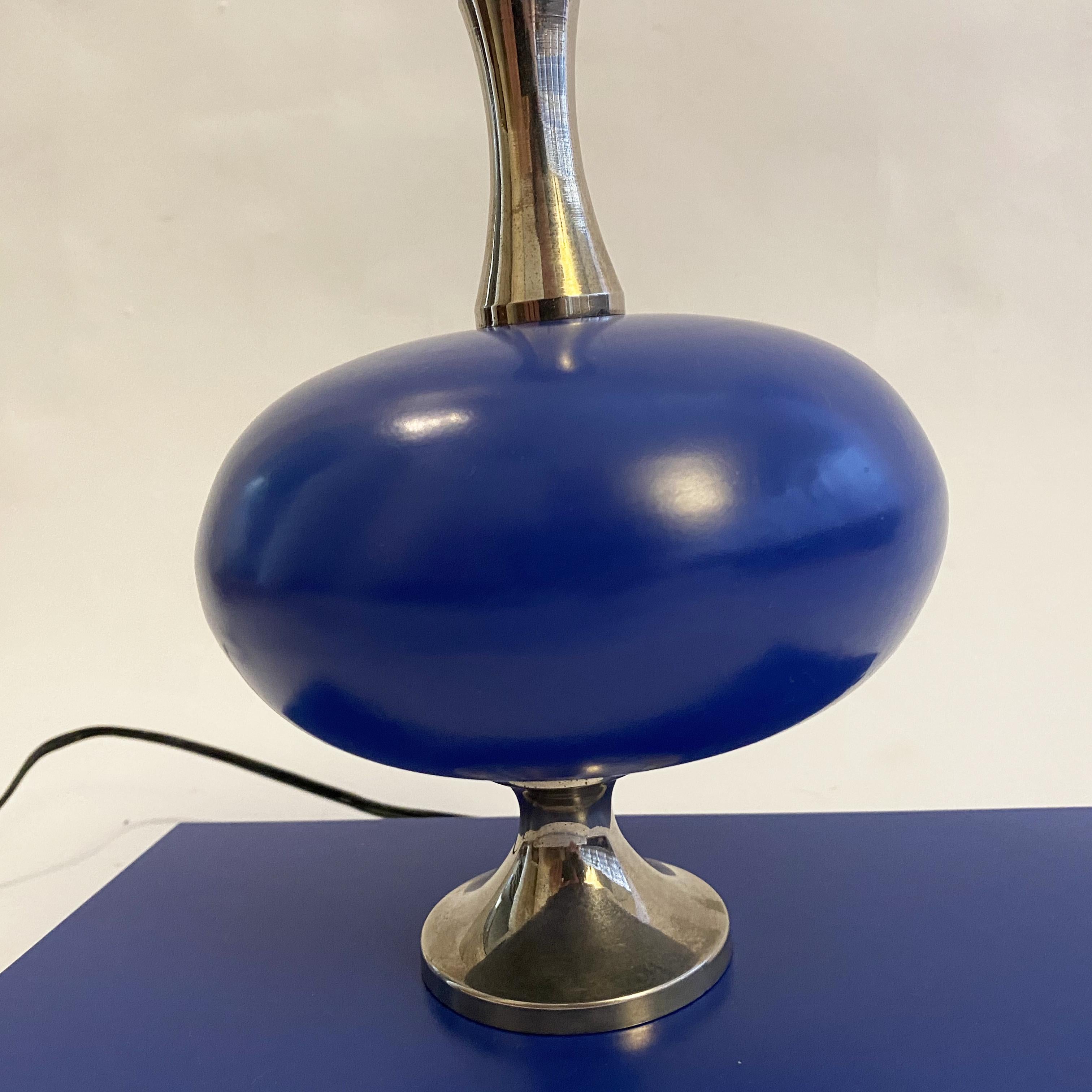 Mid-20th Century Modernist Egg-Shaped Table Lamp in Lacquered Steel by Philippe Barbier, 1960s