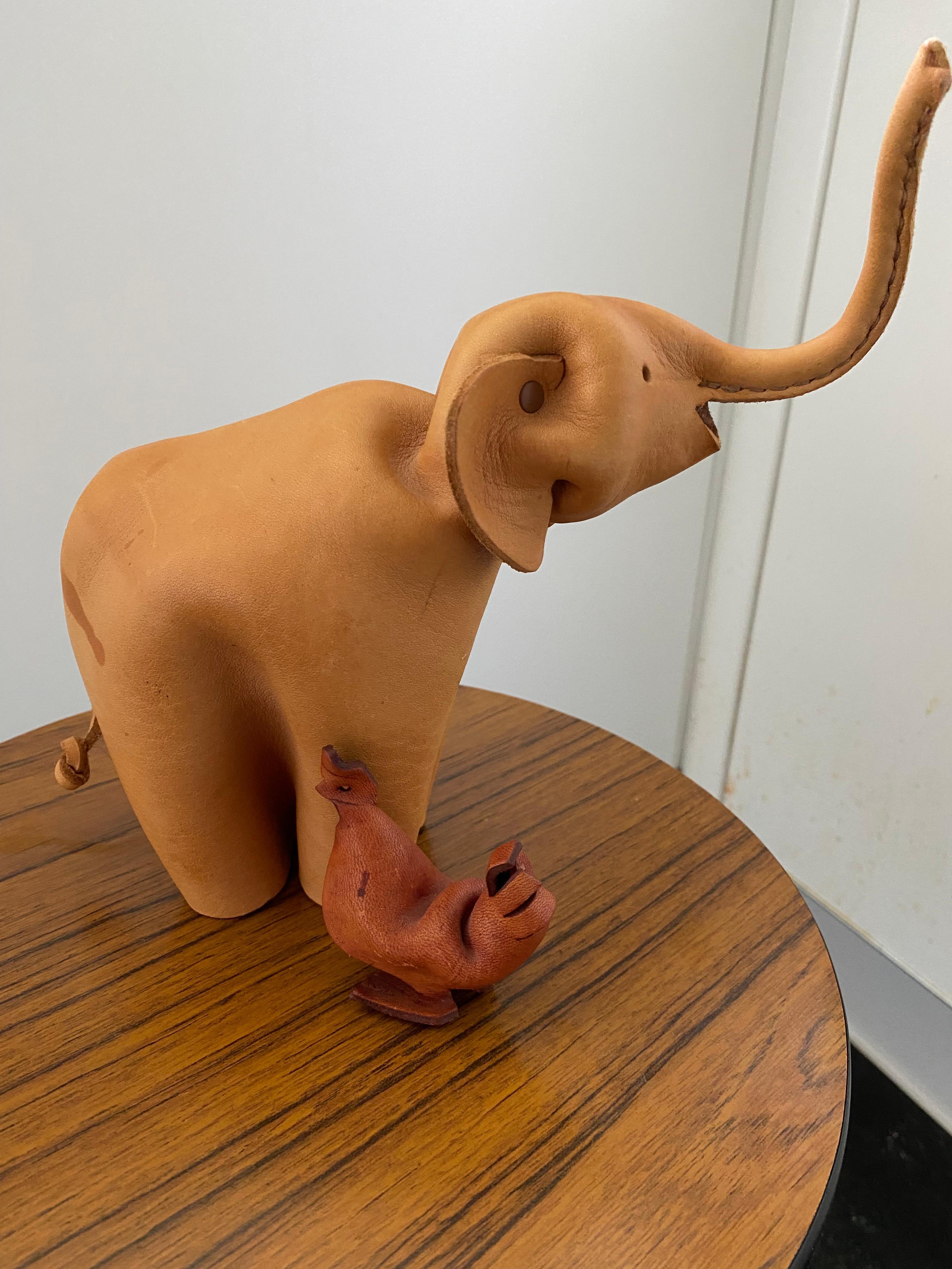 Modernist Elephant and Chicken by Deru Germany In Good Condition For Sale In Waddinxveen, ZH