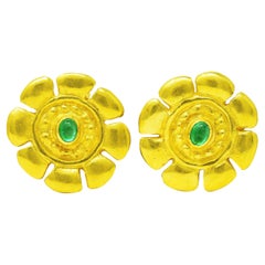 Modernist Emerald 18 Karat Yellow Gold Floral Vintage Earrings