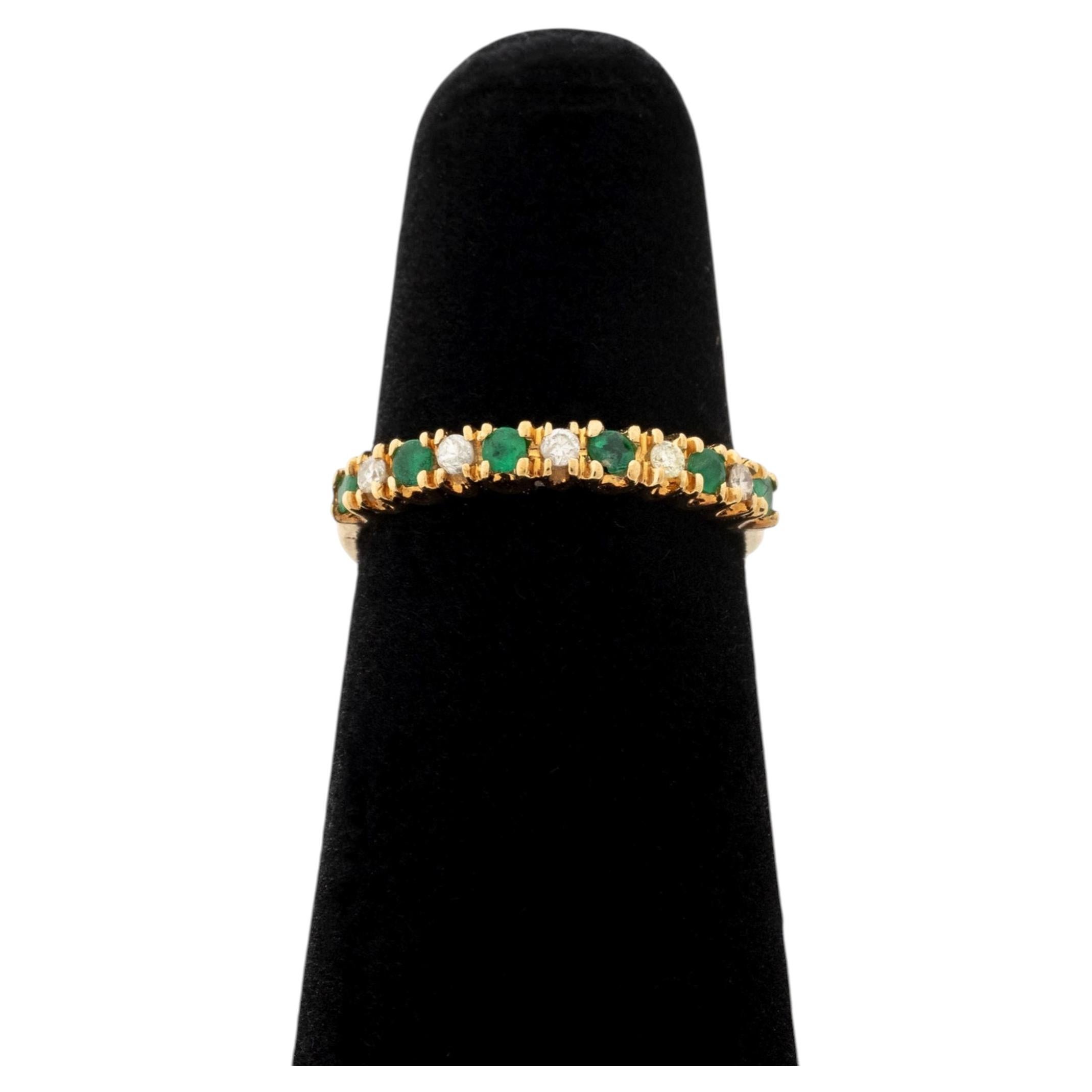 Modernist Emerald and Diamond 14K Yellow Gold Band Ring For Sale