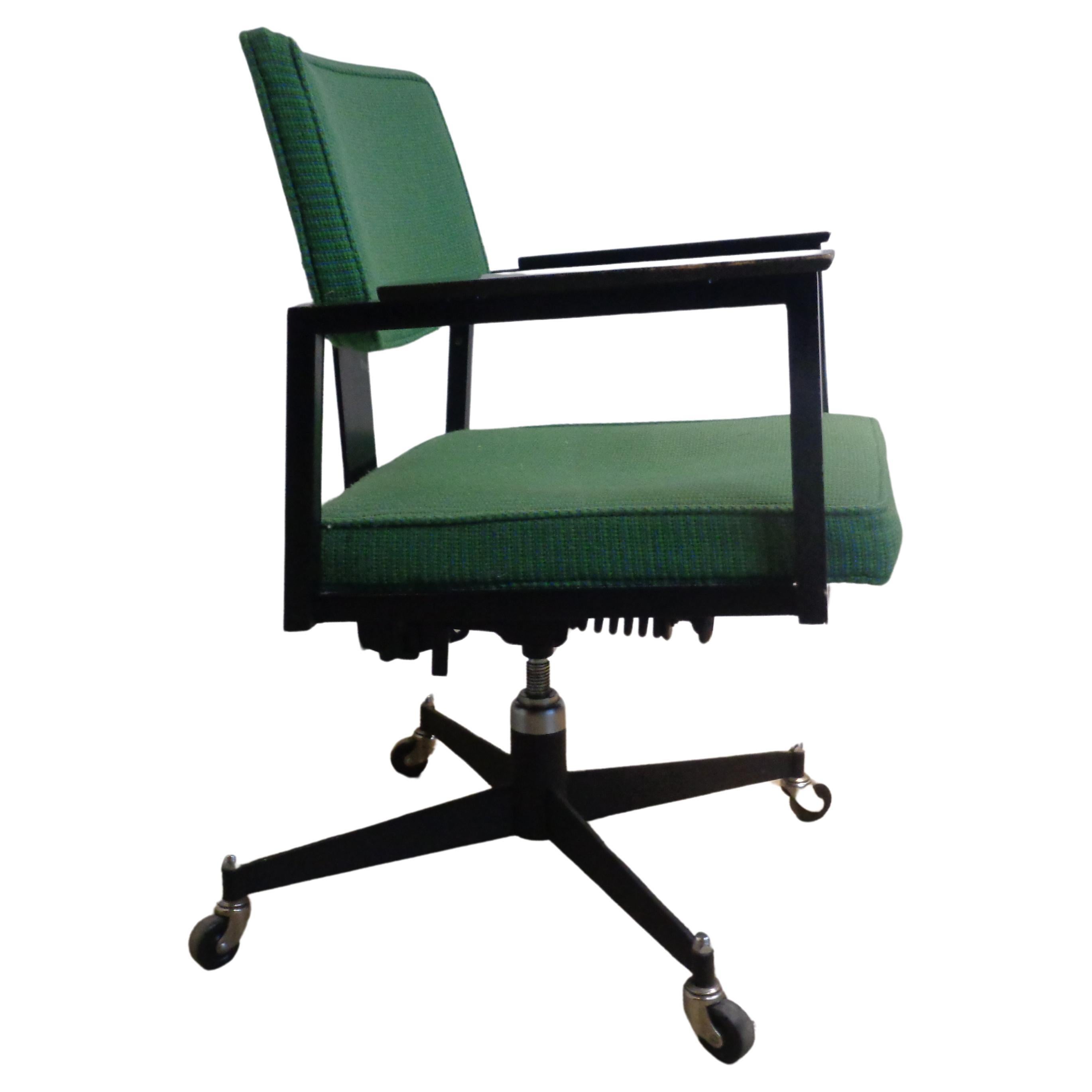 Steel Executive Desk Chair by Robert John, Circa 1960 For Sale