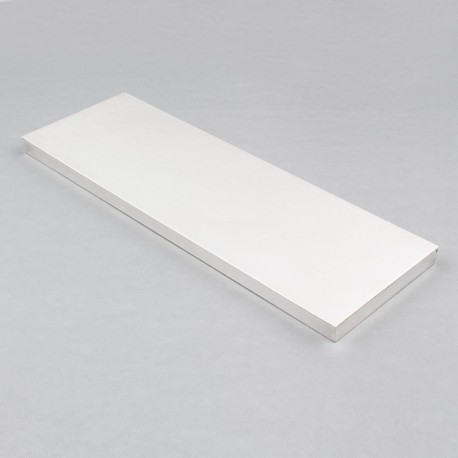 Scatola modernista extra-lunga e piatta in argento, circa 1960 in vendita 3