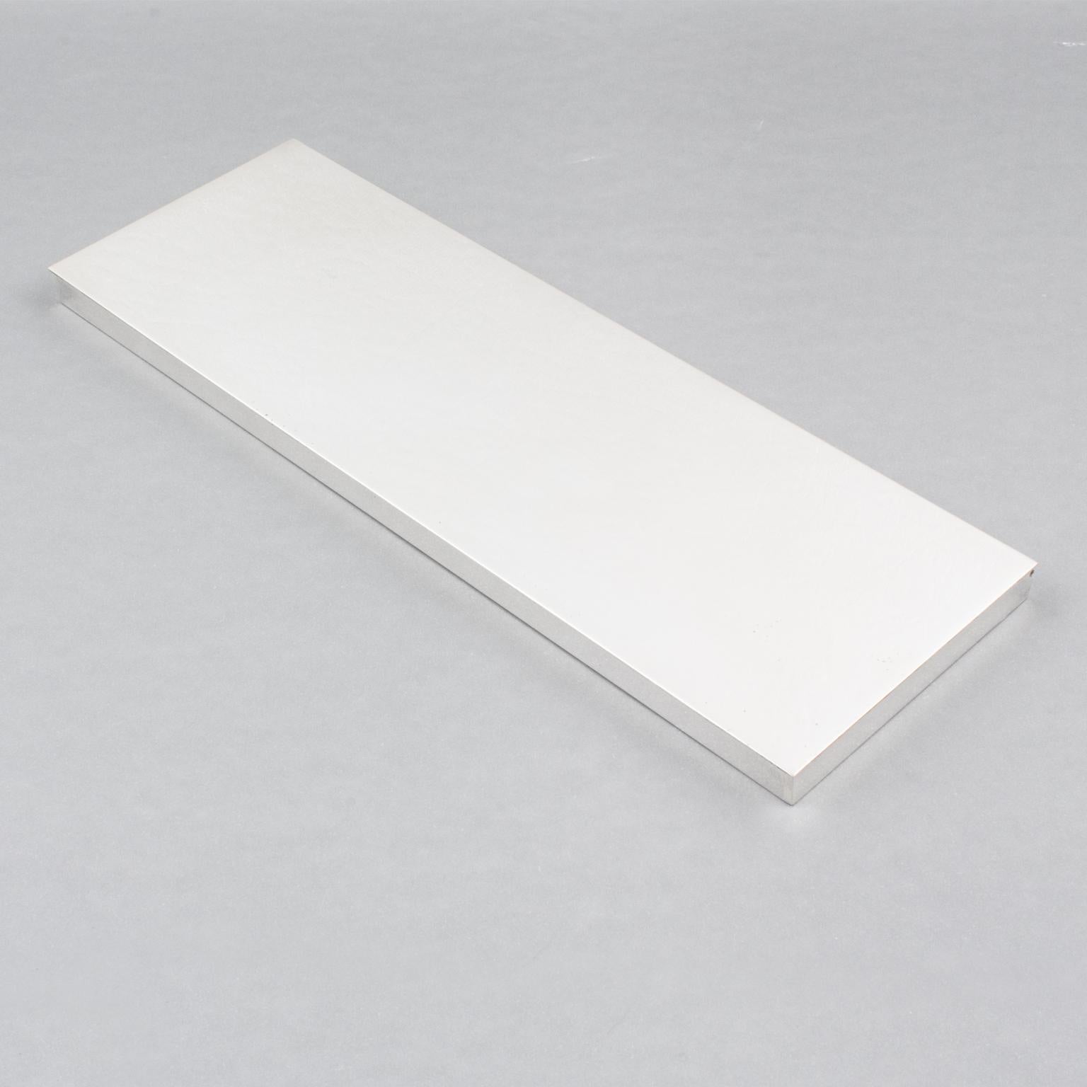 Scatola modernista extra-lunga e piatta in argento, circa 1960 in vendita 2