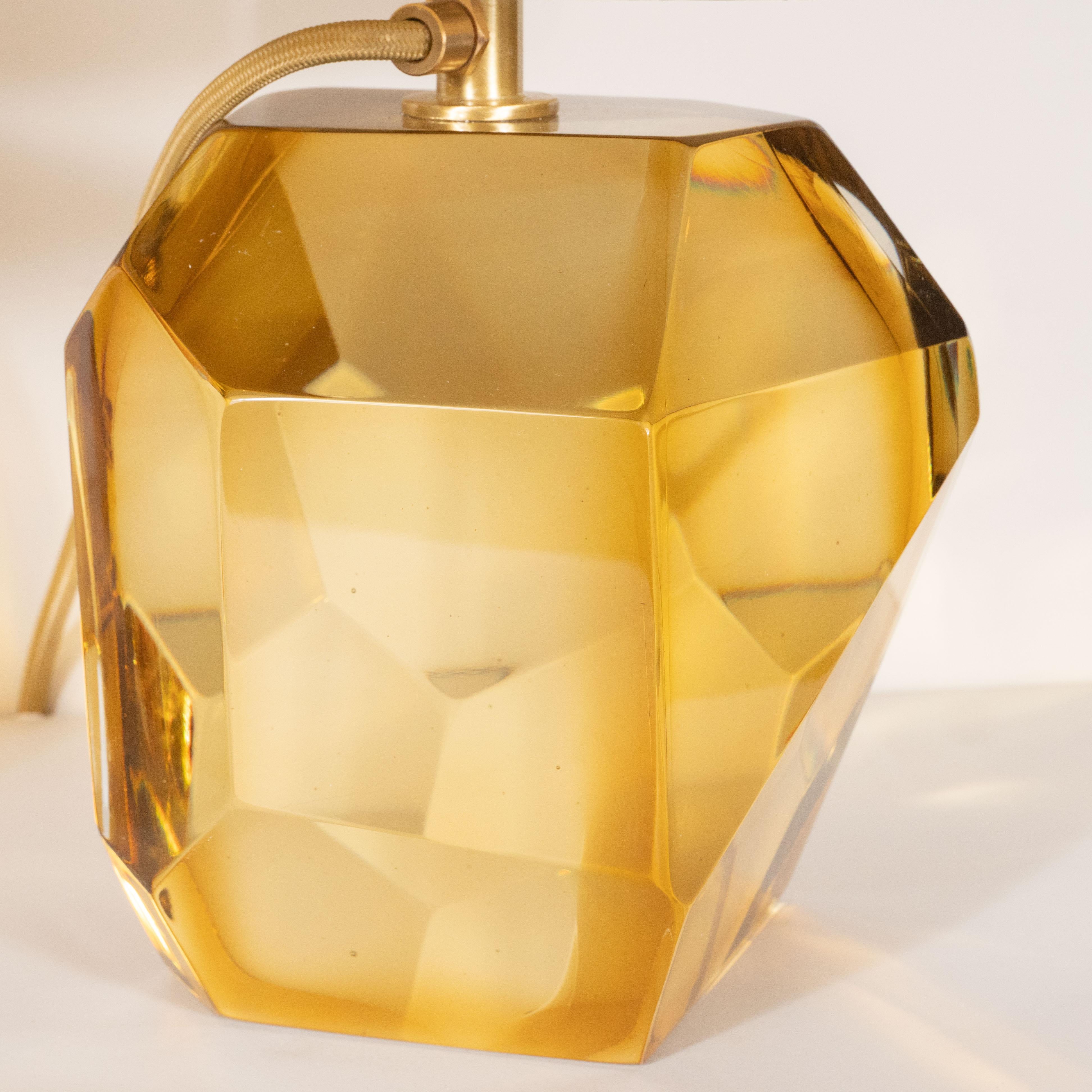 Facettierte mundgeblasene Murano-Topas-Glas-Tischlampen im Stil der Moderne im Angebot 3