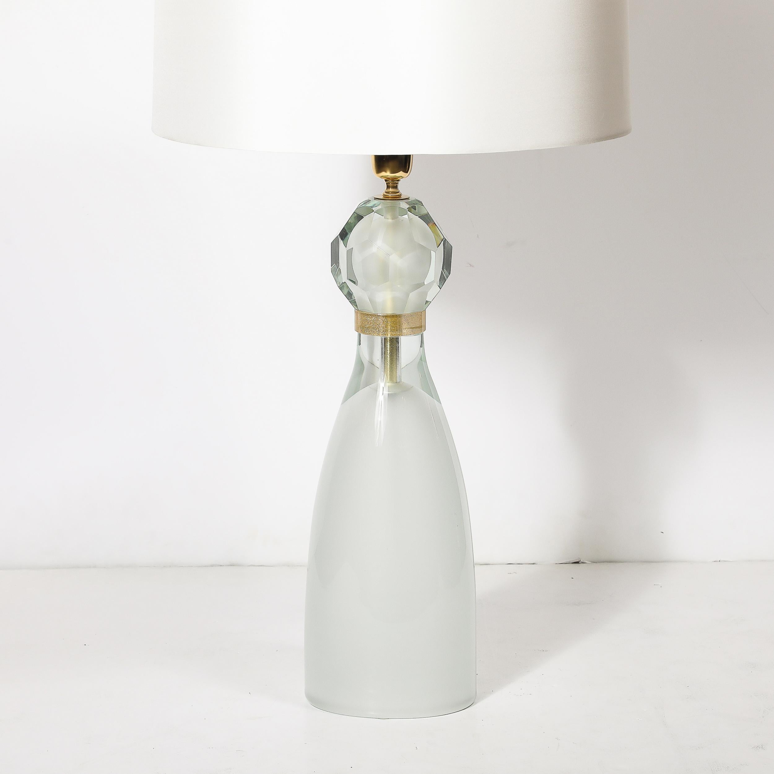 Modernist Facettiert Nebel Grau & 24k Gold Murano Glas Sanduhr Form Tischlampen (Moderne) im Angebot