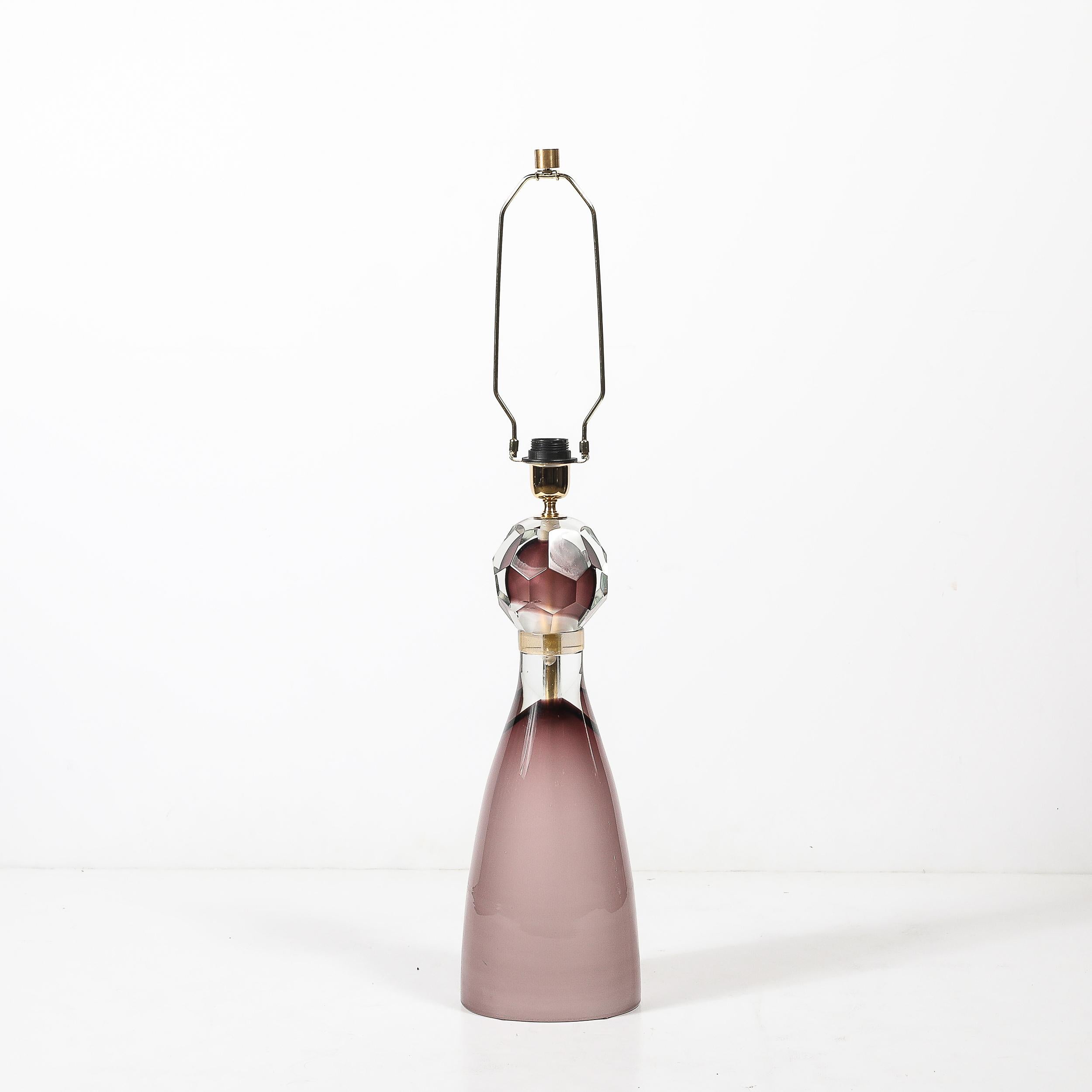 Modernist Facettiert Geräuchert Amethyst Murano Glas Sanduhr Form Tischlampen (Italienisch) im Angebot