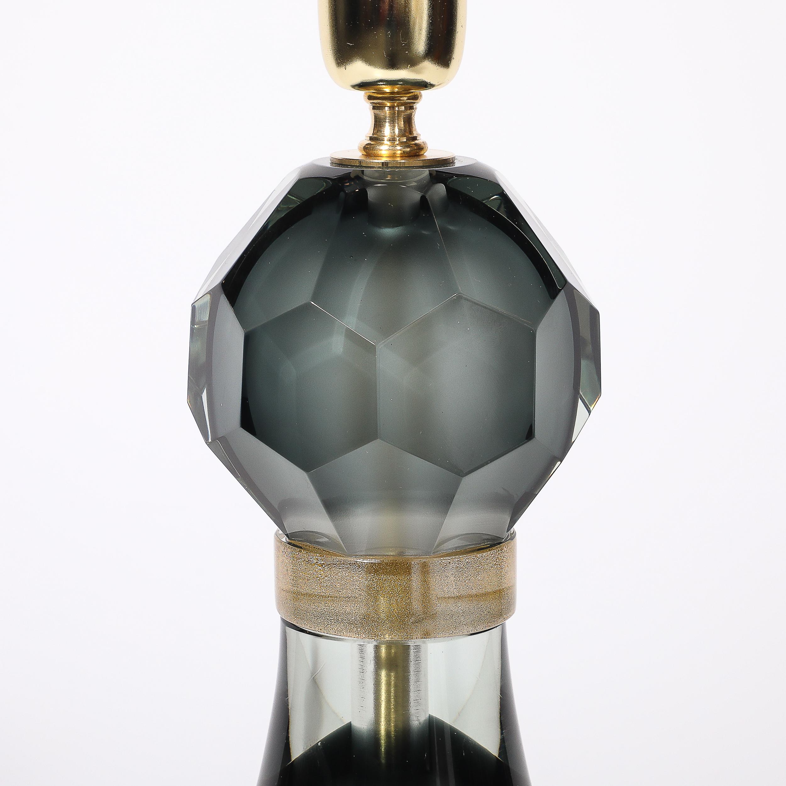 Modernist Faceted Smoked Graphite Murano Glass Hourglass Form Table Lamps (21. Jahrhundert und zeitgenössisch) im Angebot