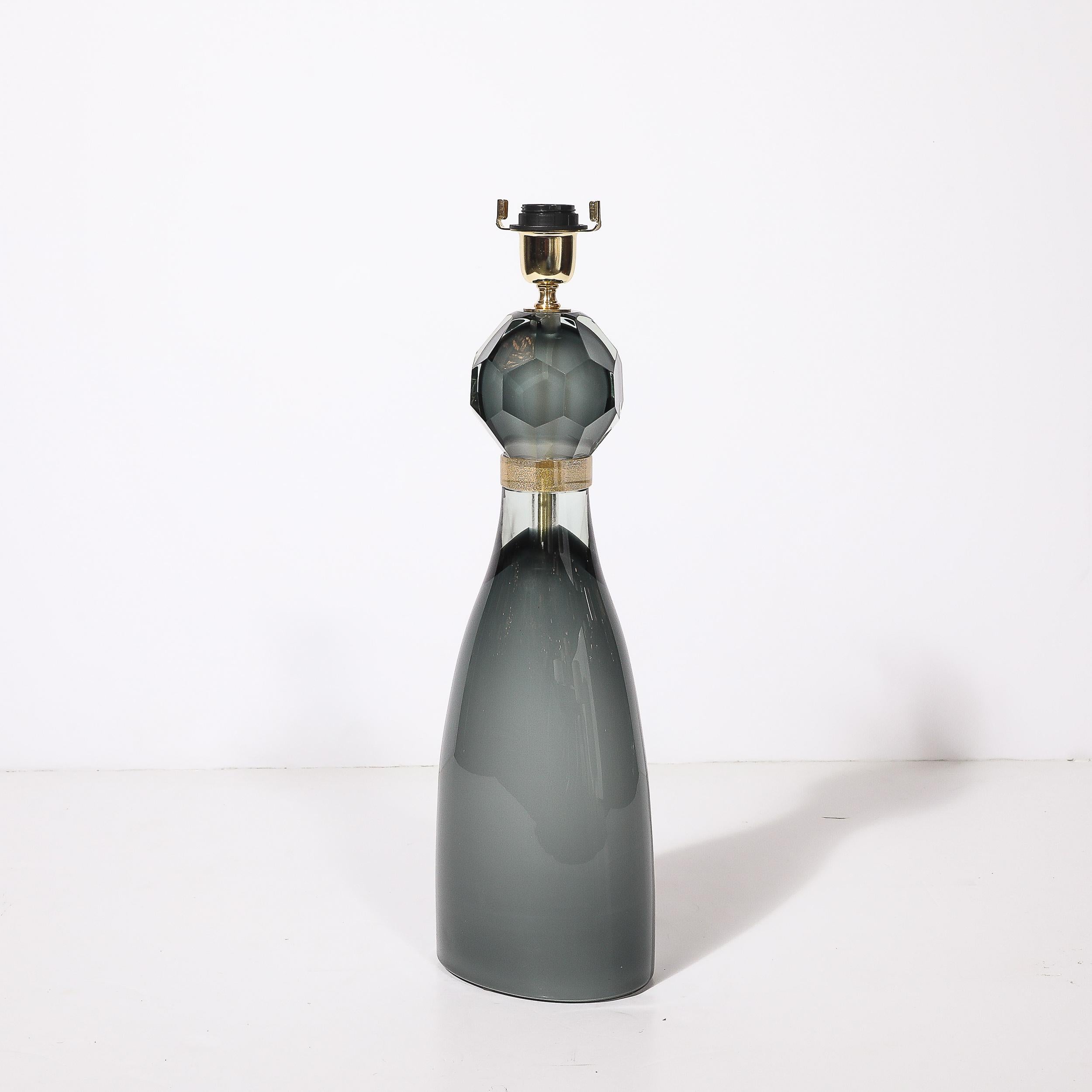 Modernist Faceted Smoked Graphite Murano Glass Hourglass Form Table Lamps (Muranoglas) im Angebot