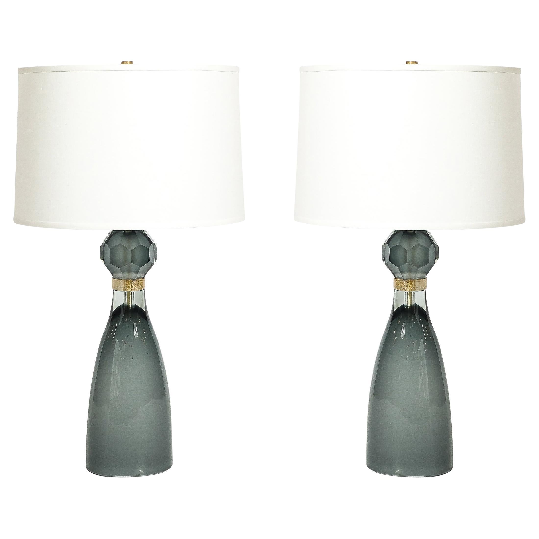 Modernist Faceted Smoked Graphite Murano Glass Hourglass Form Table Lamps im Angebot