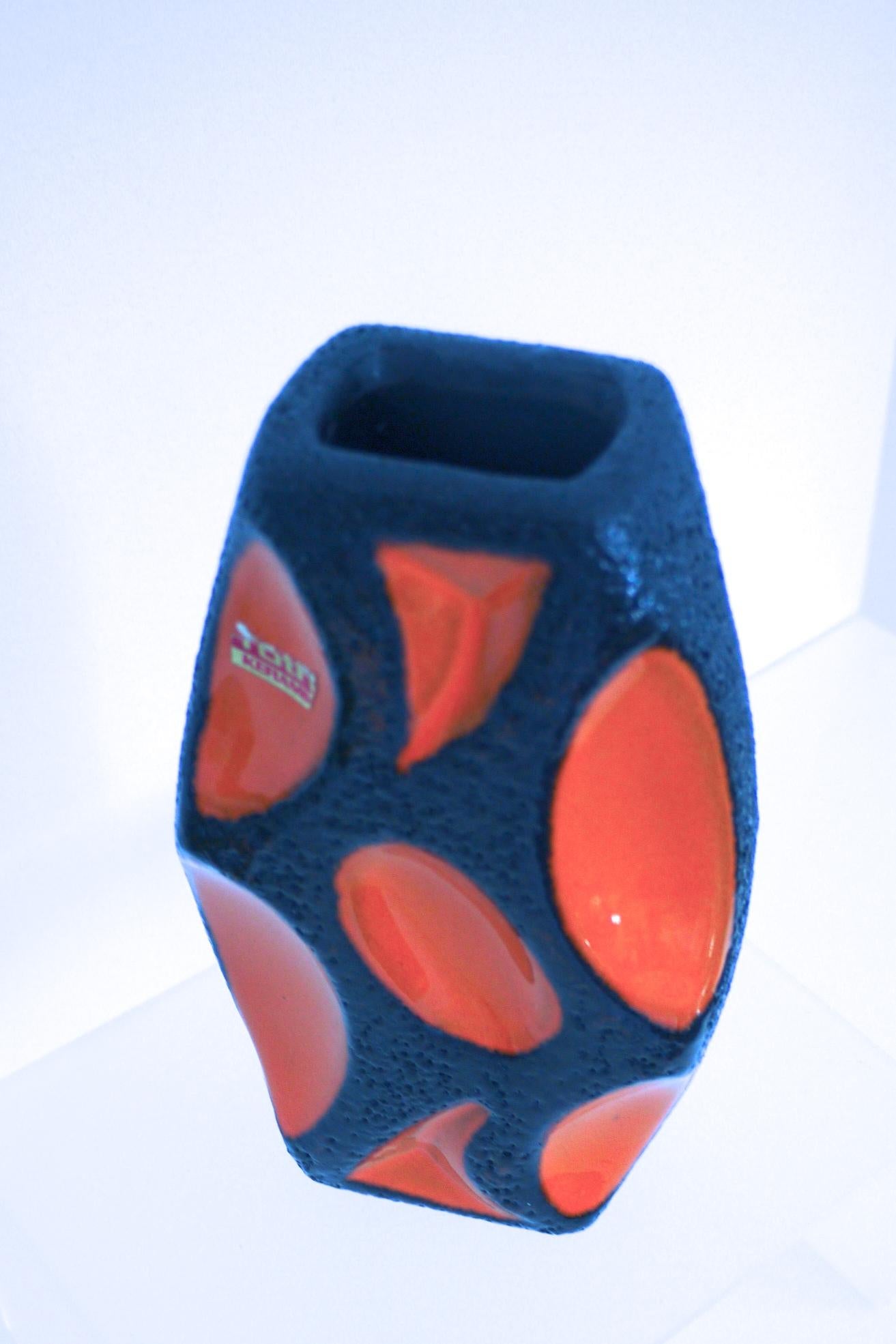 Modernistische fette Lava-Keramik-Raute 309 Vase, 1970er Dorothea Roth (Ende des 20. Jahrhunderts) im Angebot