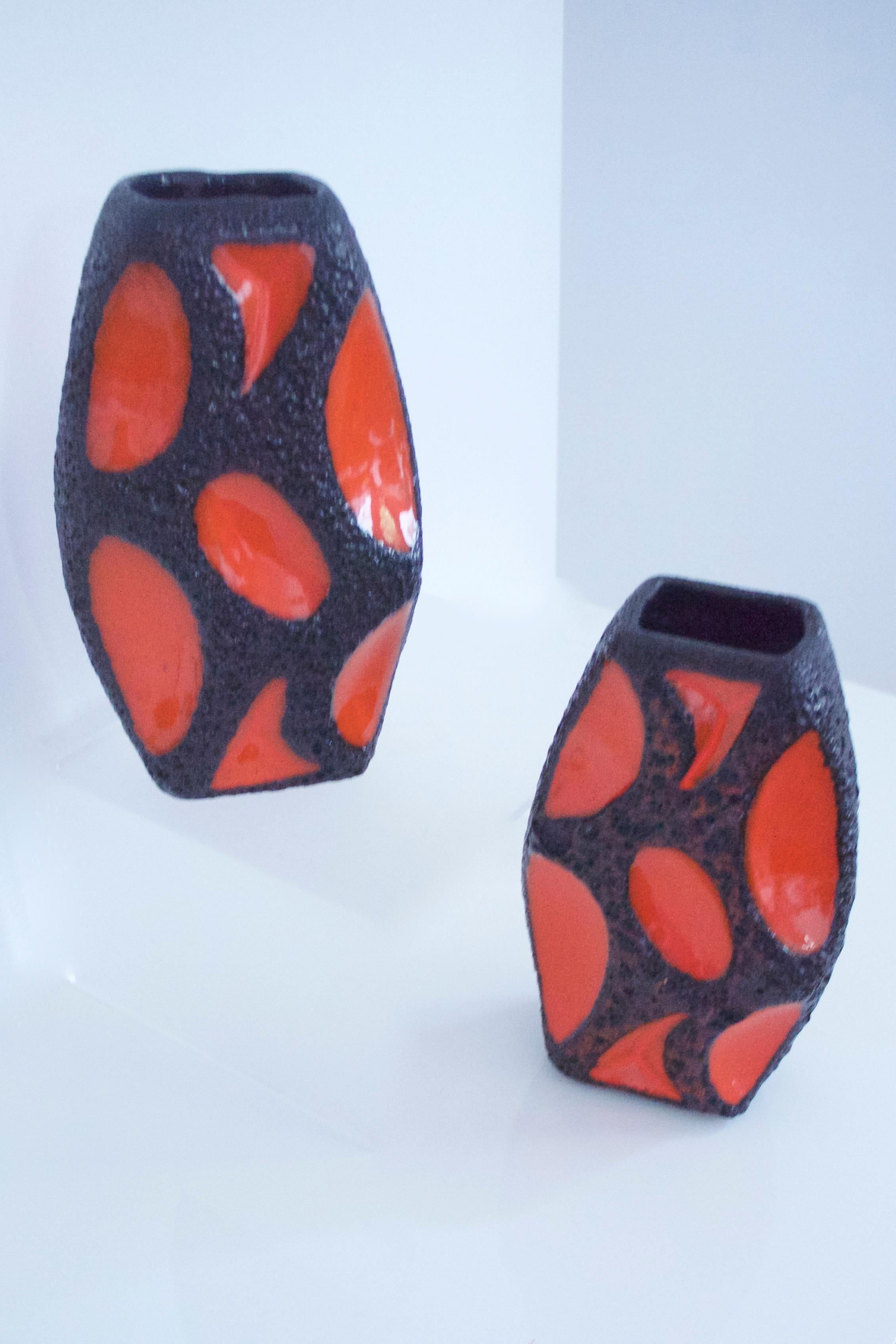 Modernist Fat Lava Ceramic Vases by Roth Banjo 313 and Lozenge 309 Vases, 1970s im Angebot 5