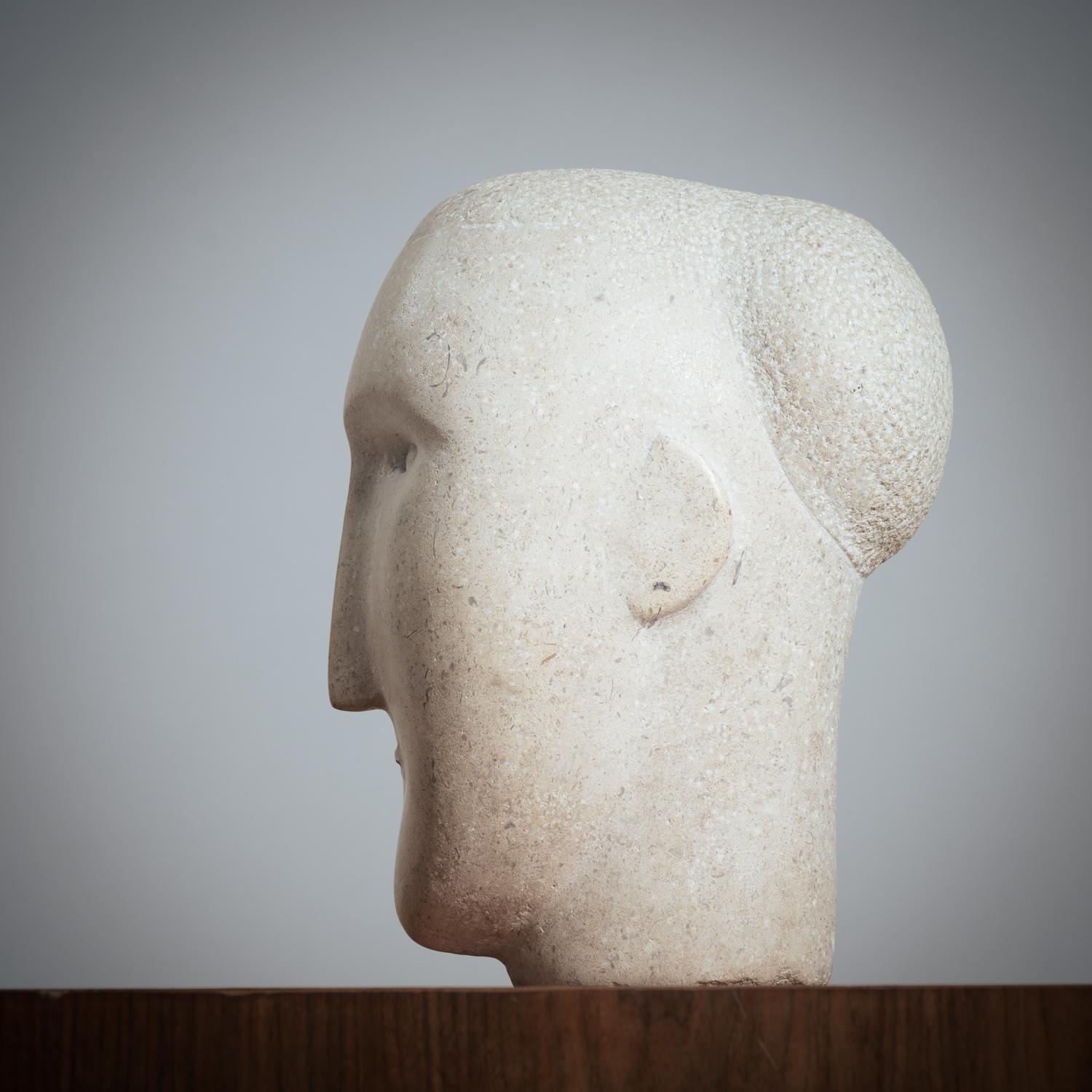 Dutch Modernist figurative sculpture bust in sandstone For Sale