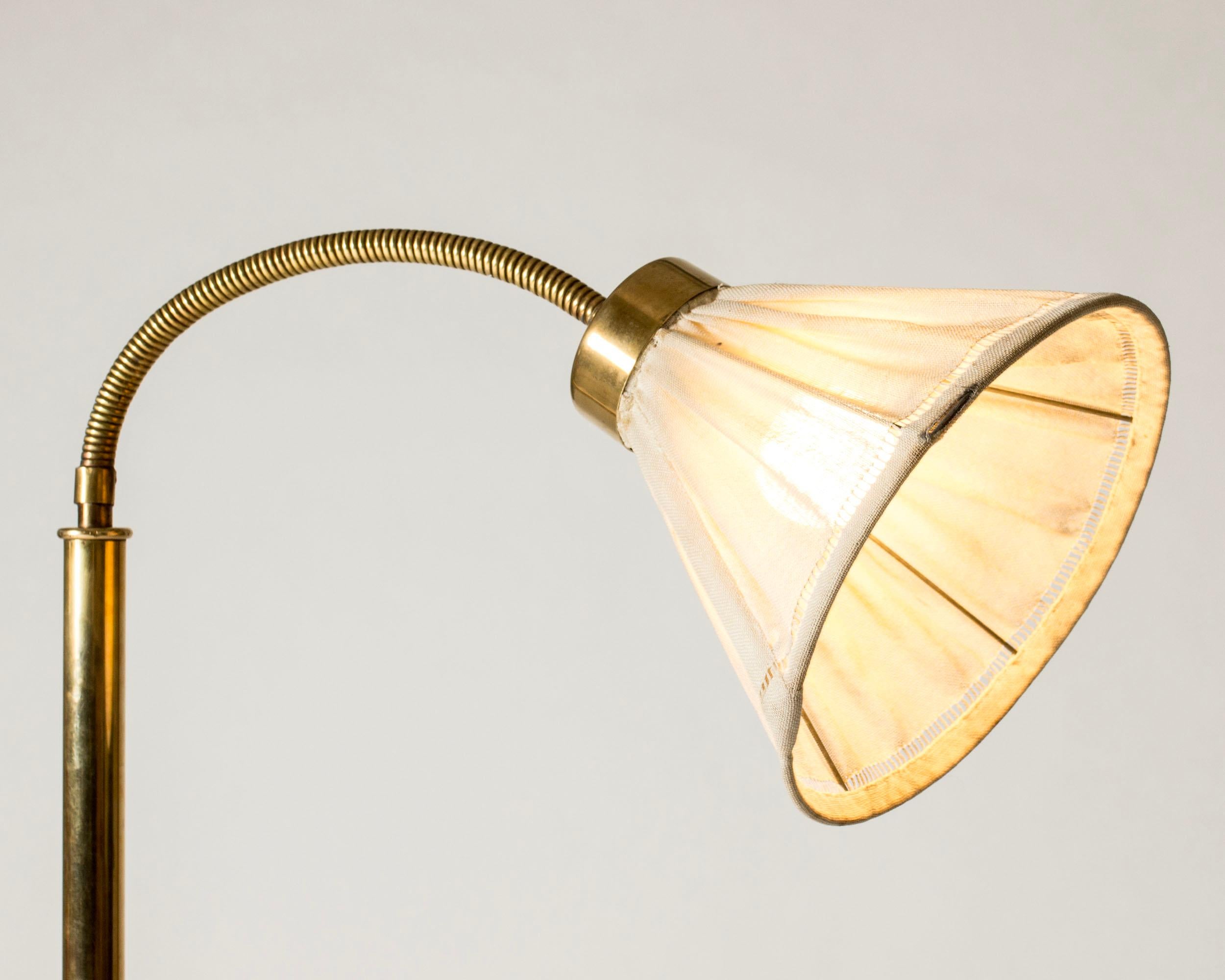 Modernistische Stehlampe, von Josef Frank, Svenskt Tenn, Schweden, 1950er Jahre (Mitte des 20. Jahrhunderts) im Angebot