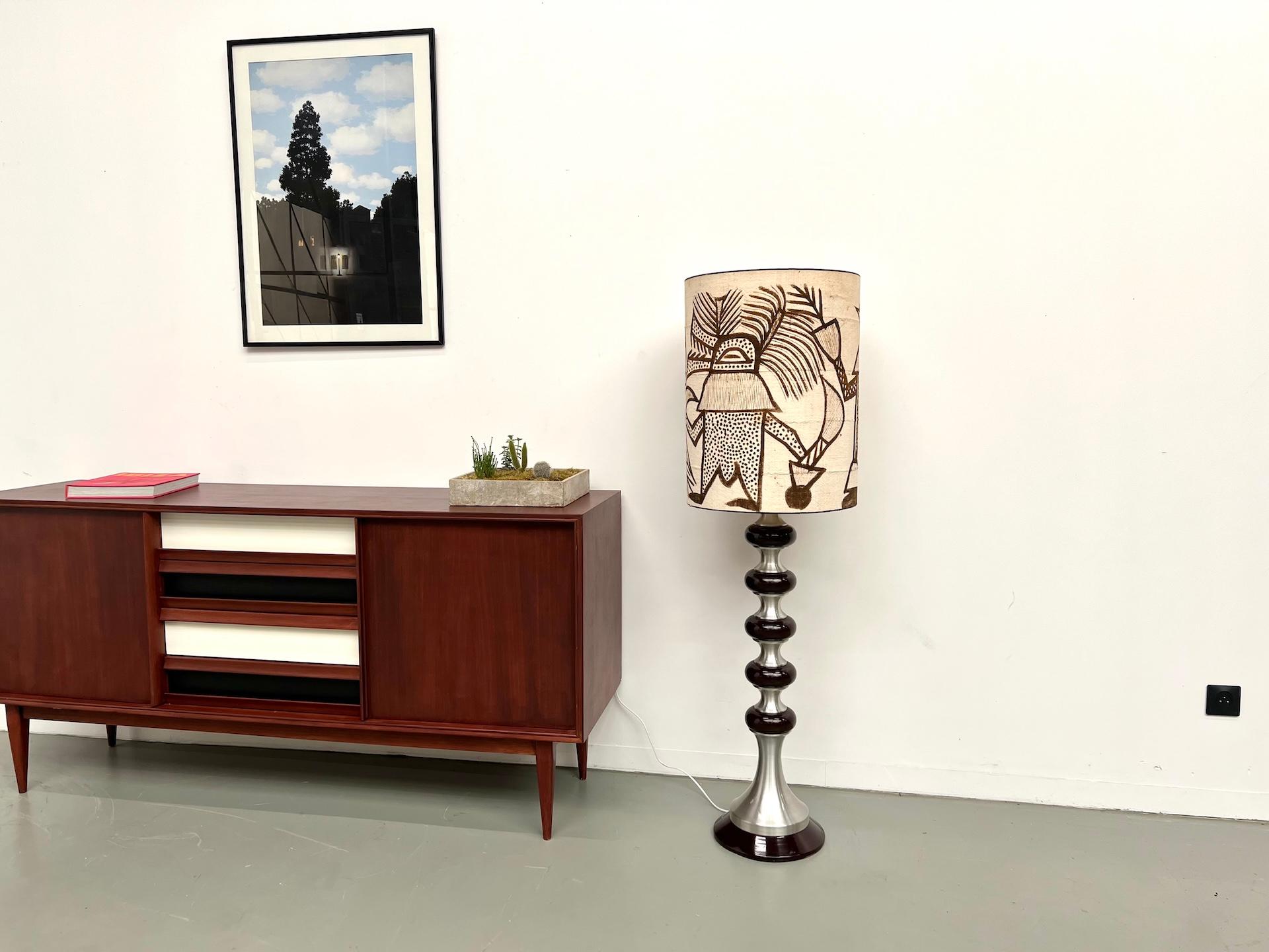 Lampada da terra modernista degli anni '70 in alluminio spazzolato in vendita 11