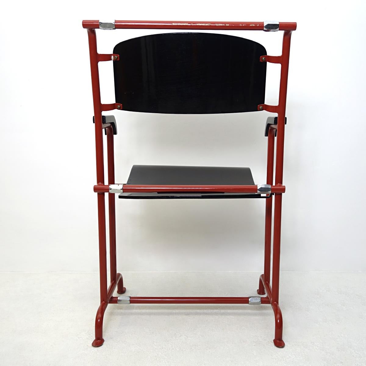 Modernist Folding Chair by Gerrit Rietveld for Hopmi in Red Metal and Black Wood In Good Condition In Doornspijk, NL