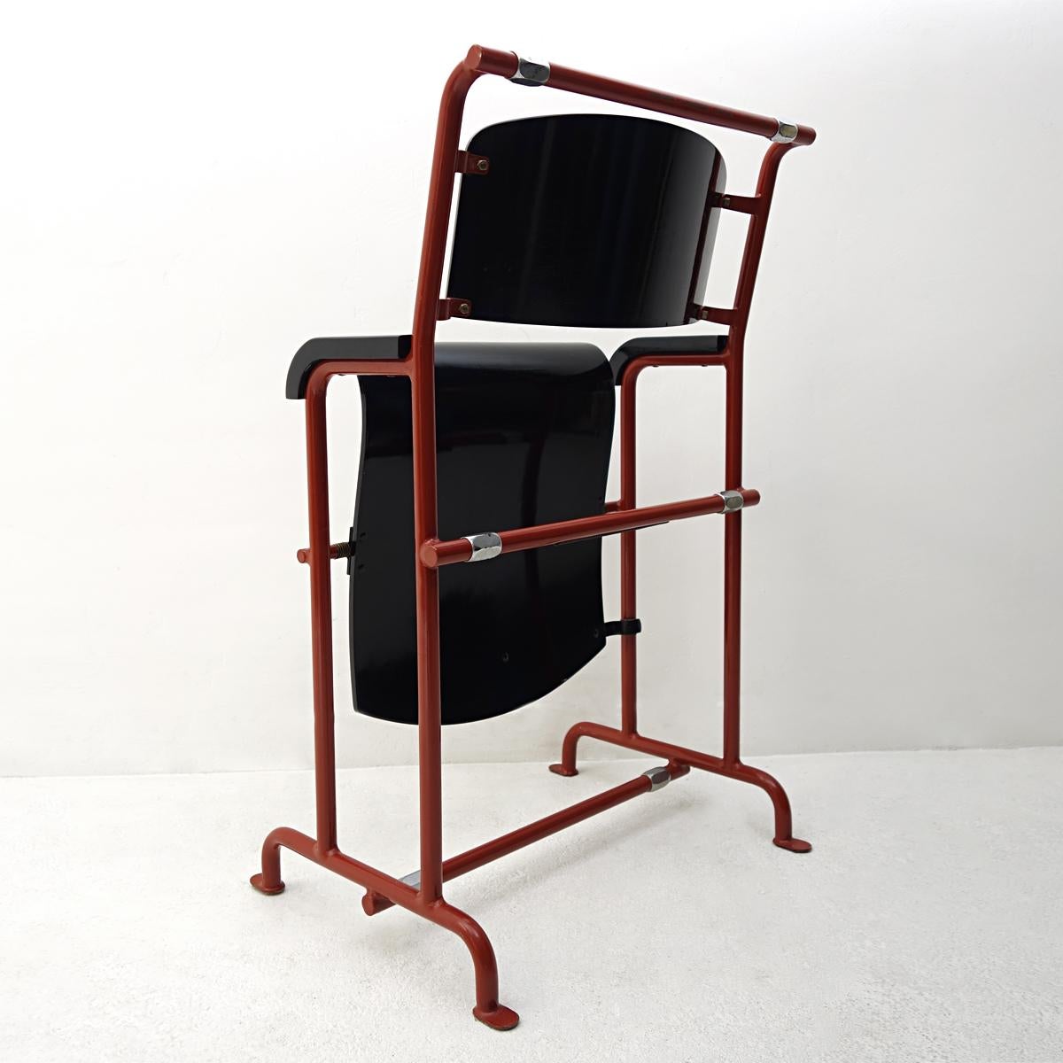 Modernist Folding Chair by Gerrit Rietveld for Hopmi in Red Metal and Black Wood 3