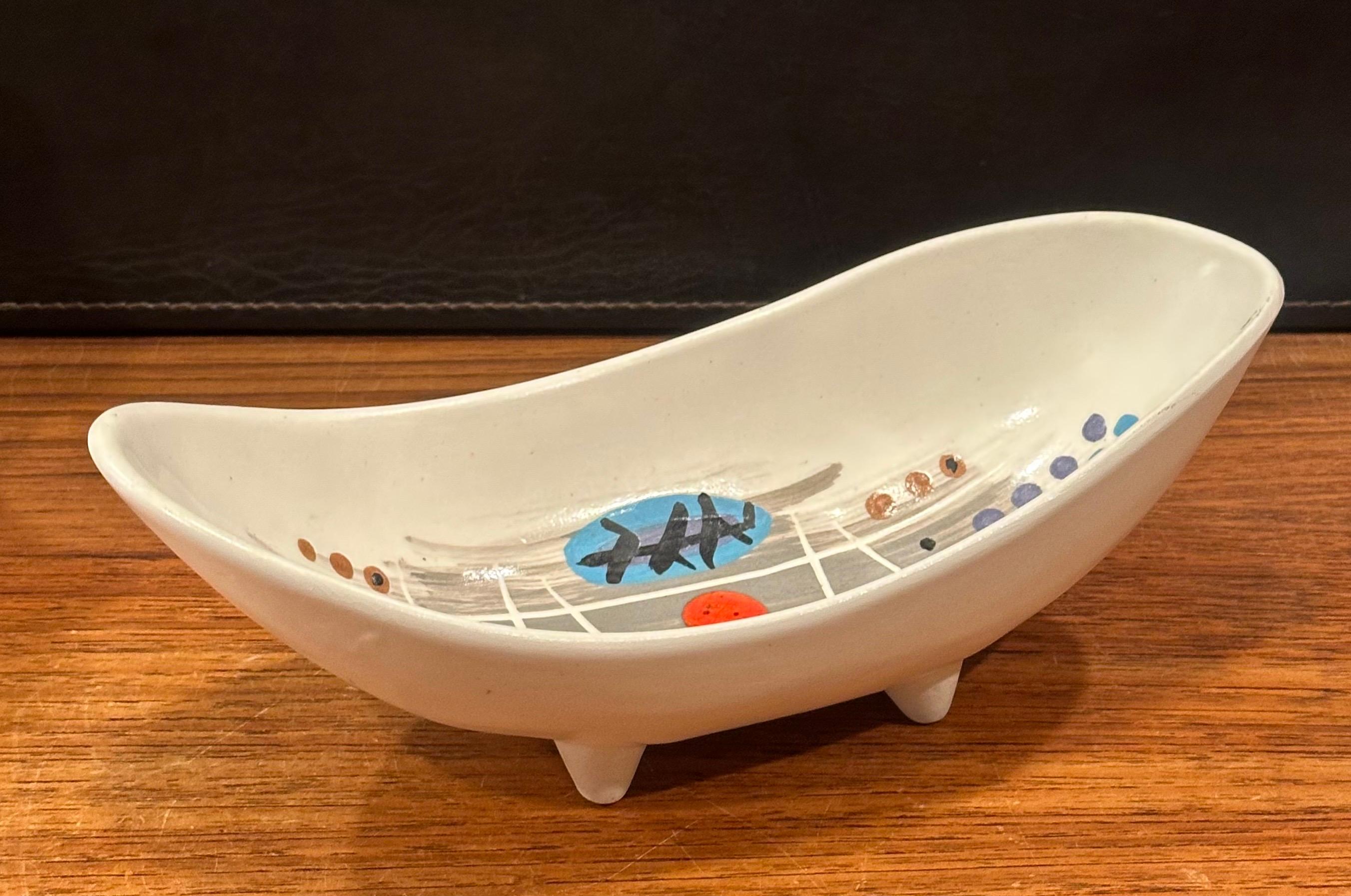 XX secolo Ciotola con piede in ceramica modernista / Catch All di Richard Saar in vendita