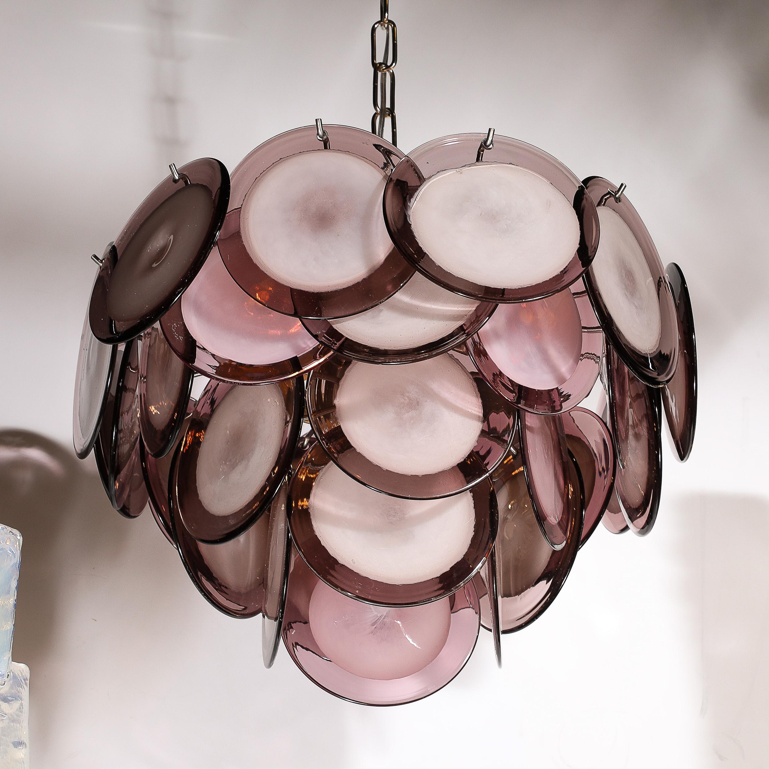 Italiano Lampadario a disco di Murano soffiato a mano modernista a quattro livelli in ametista in vendita