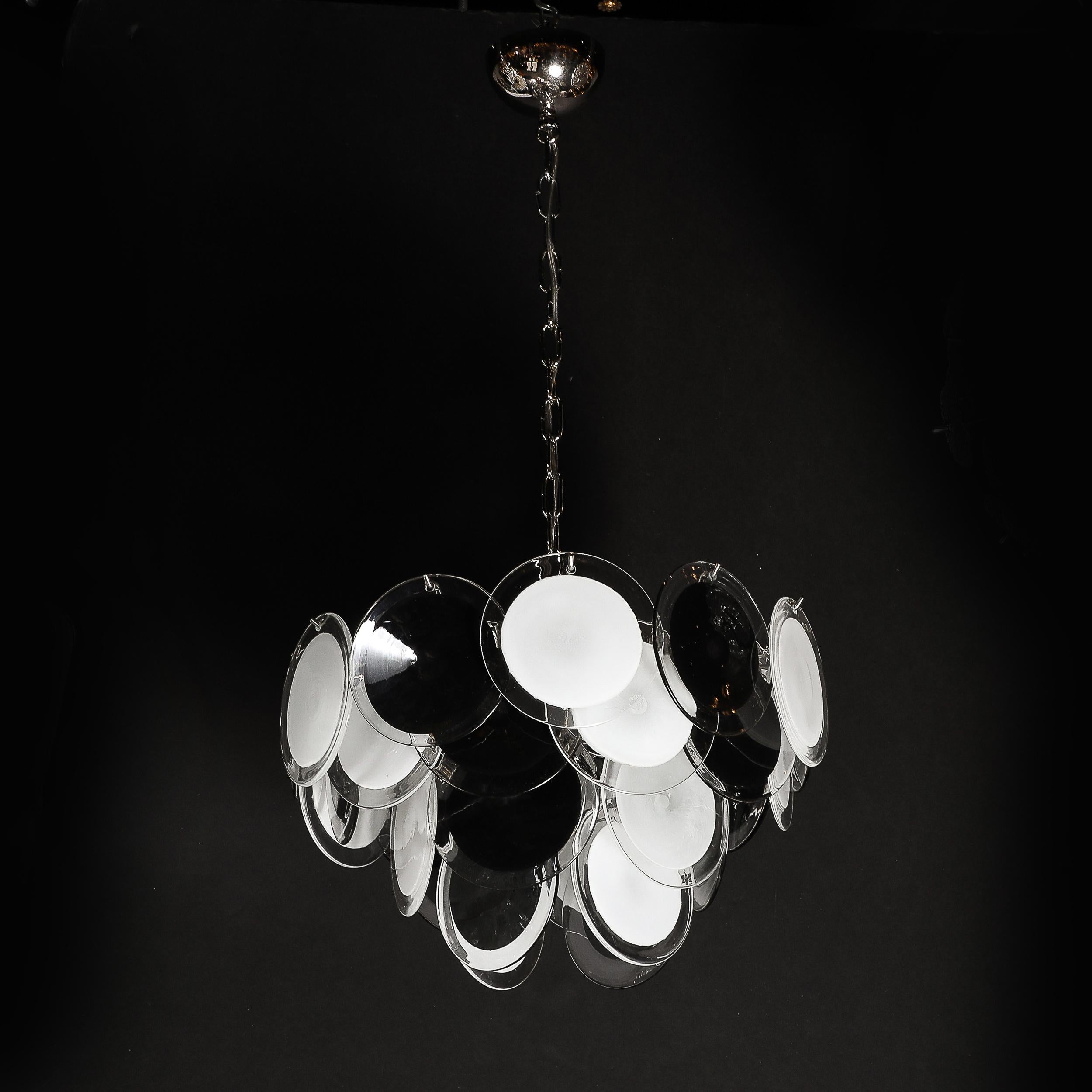 Lampadario modernista a disco di Murano soffiato a mano a quattro livelli in bianco e nero in vendita 3