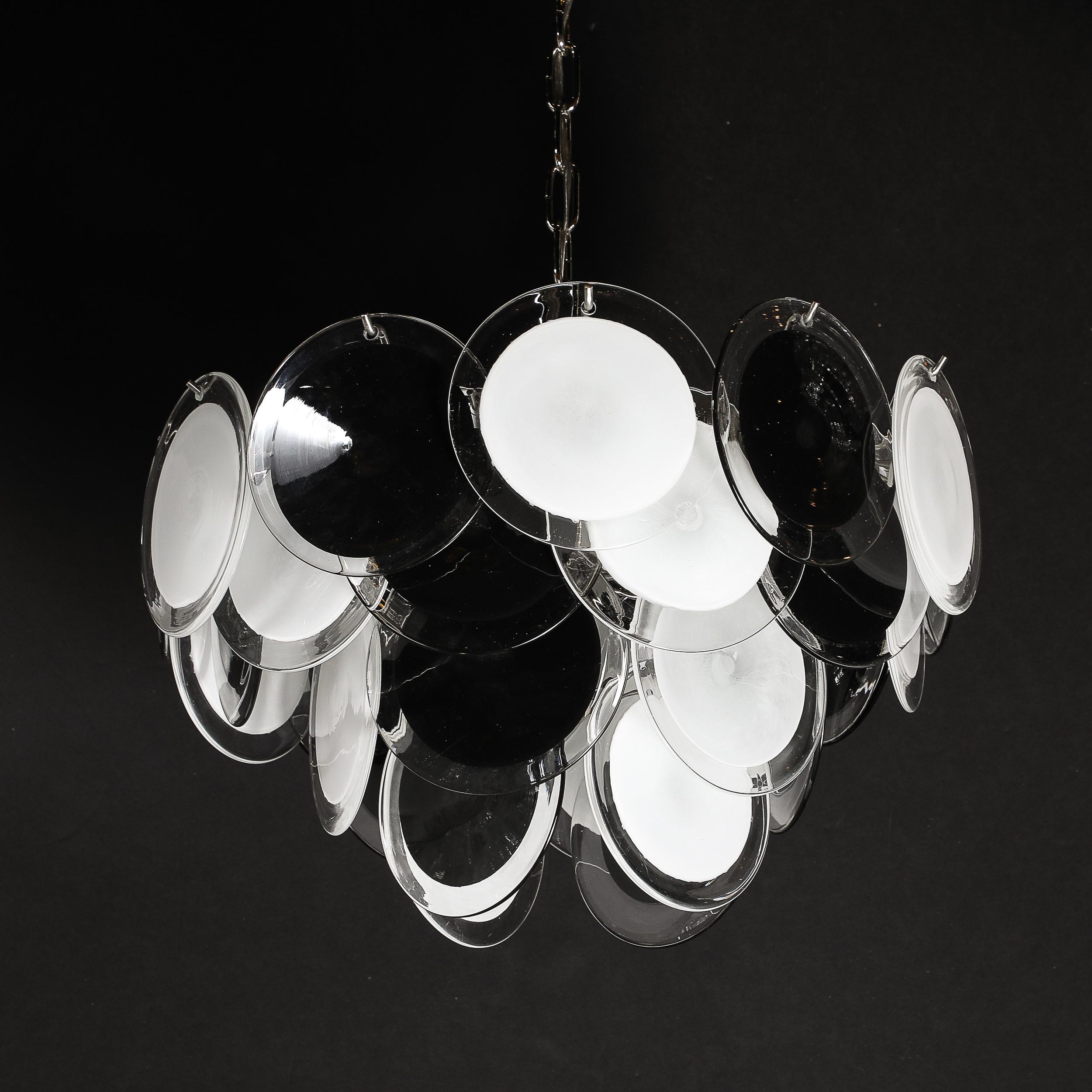 Lampadario modernista a disco di Murano soffiato a mano a quattro livelli in bianco e nero in vendita 4