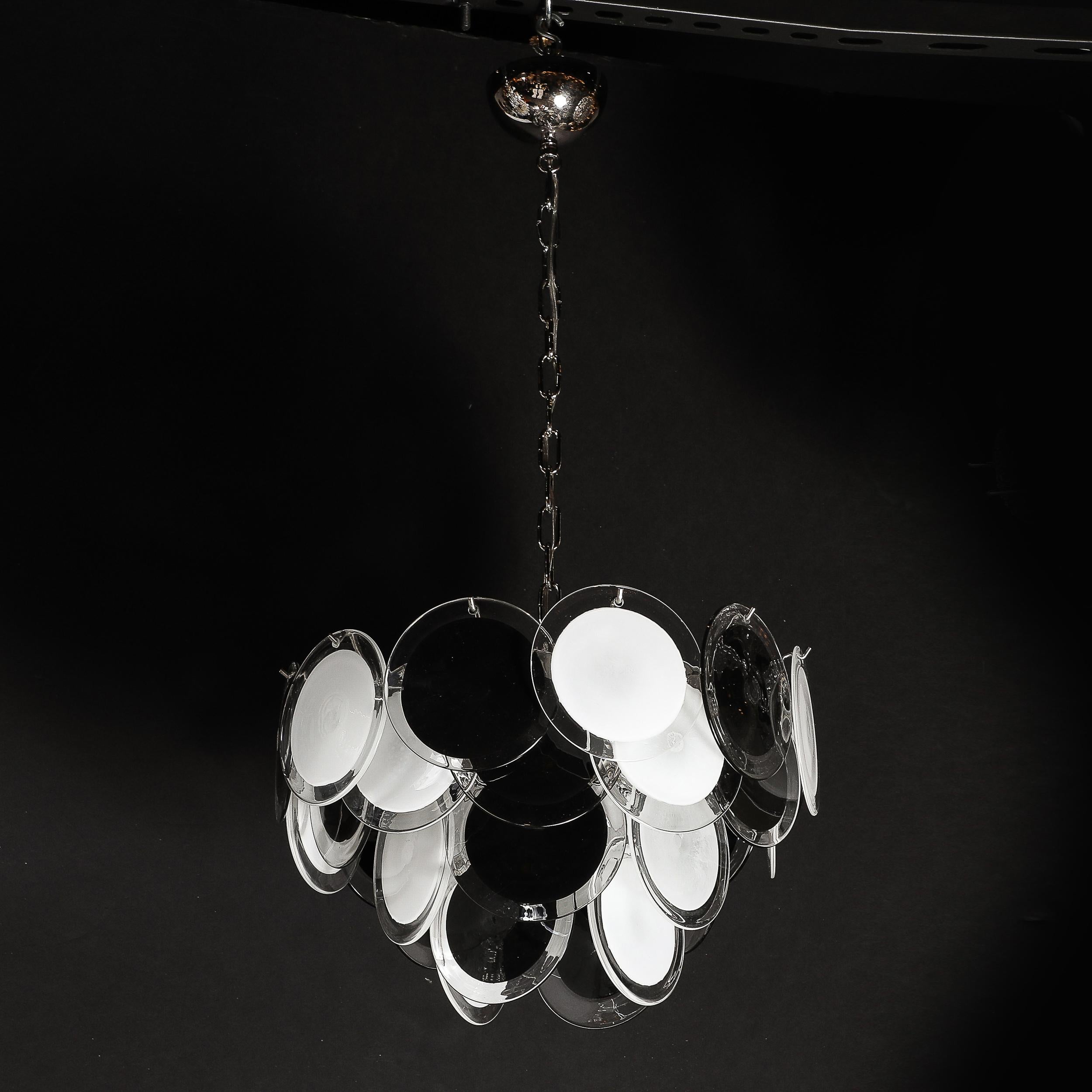 Lampadario modernista a disco di Murano soffiato a mano a quattro livelli in bianco e nero in vendita 5