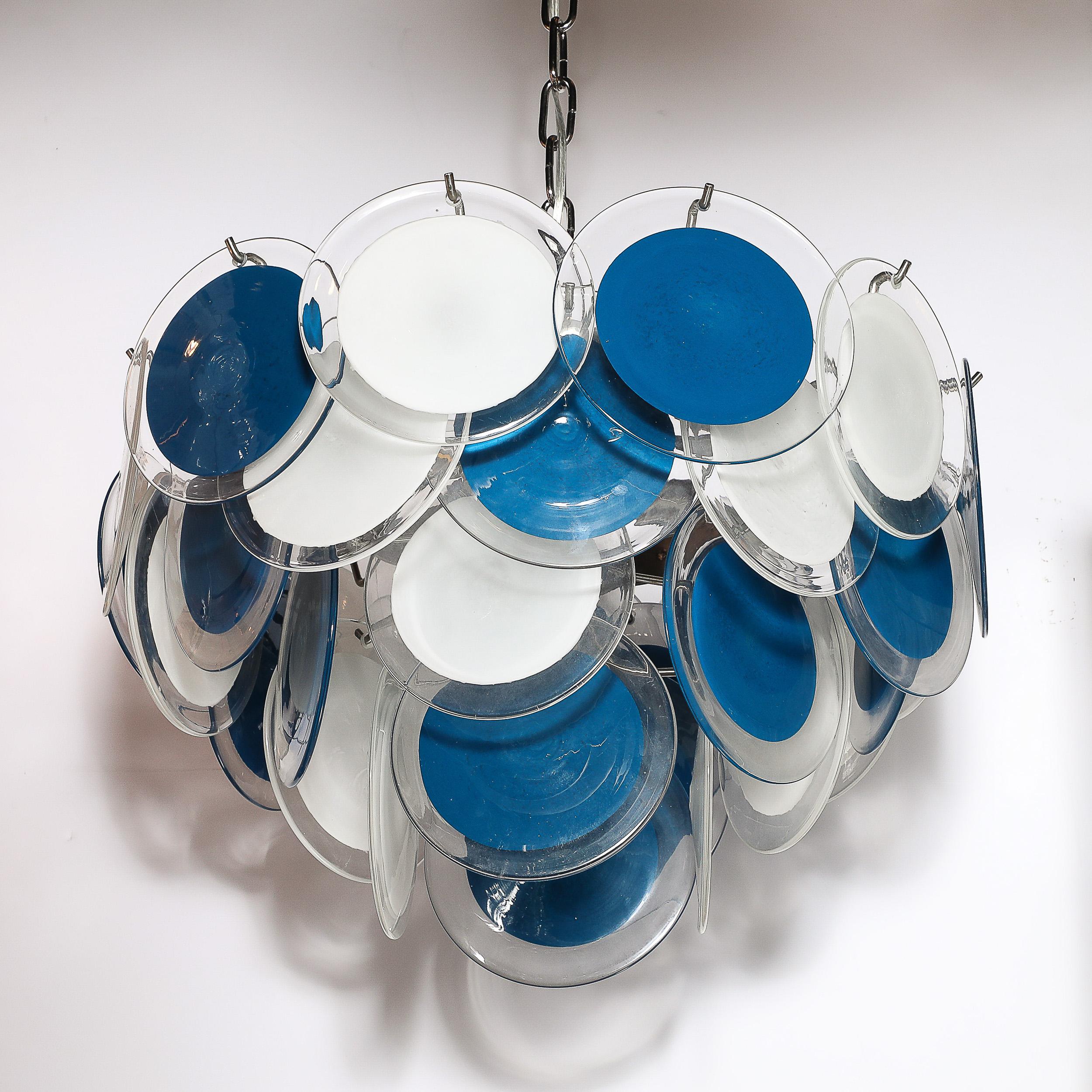 Lampadario a disco modernista a quattro livelli in vetro di Murano bianco e ceruleo in vendita 3