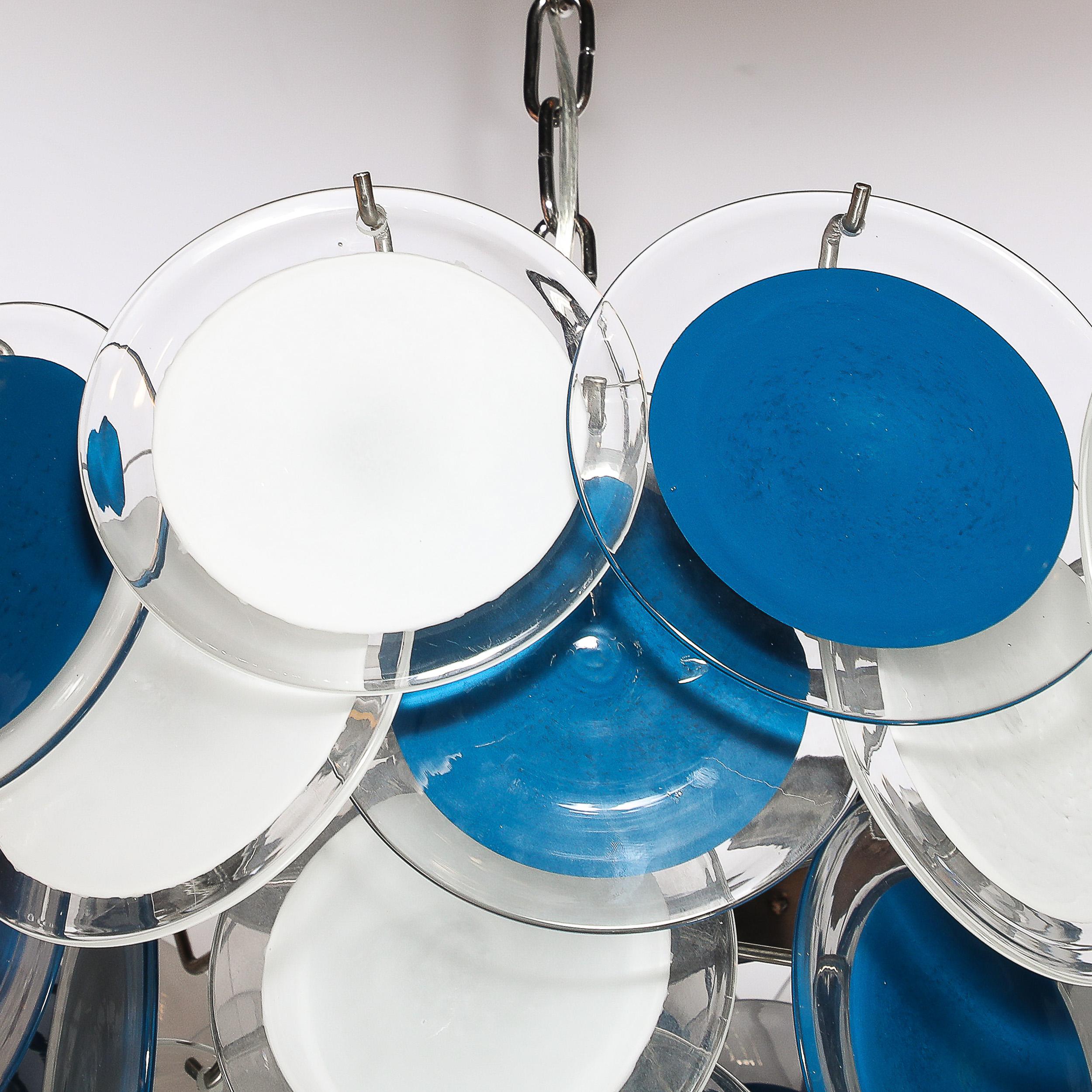 Lampadario a disco modernista a quattro livelli in vetro di Murano bianco e ceruleo in vendita 5