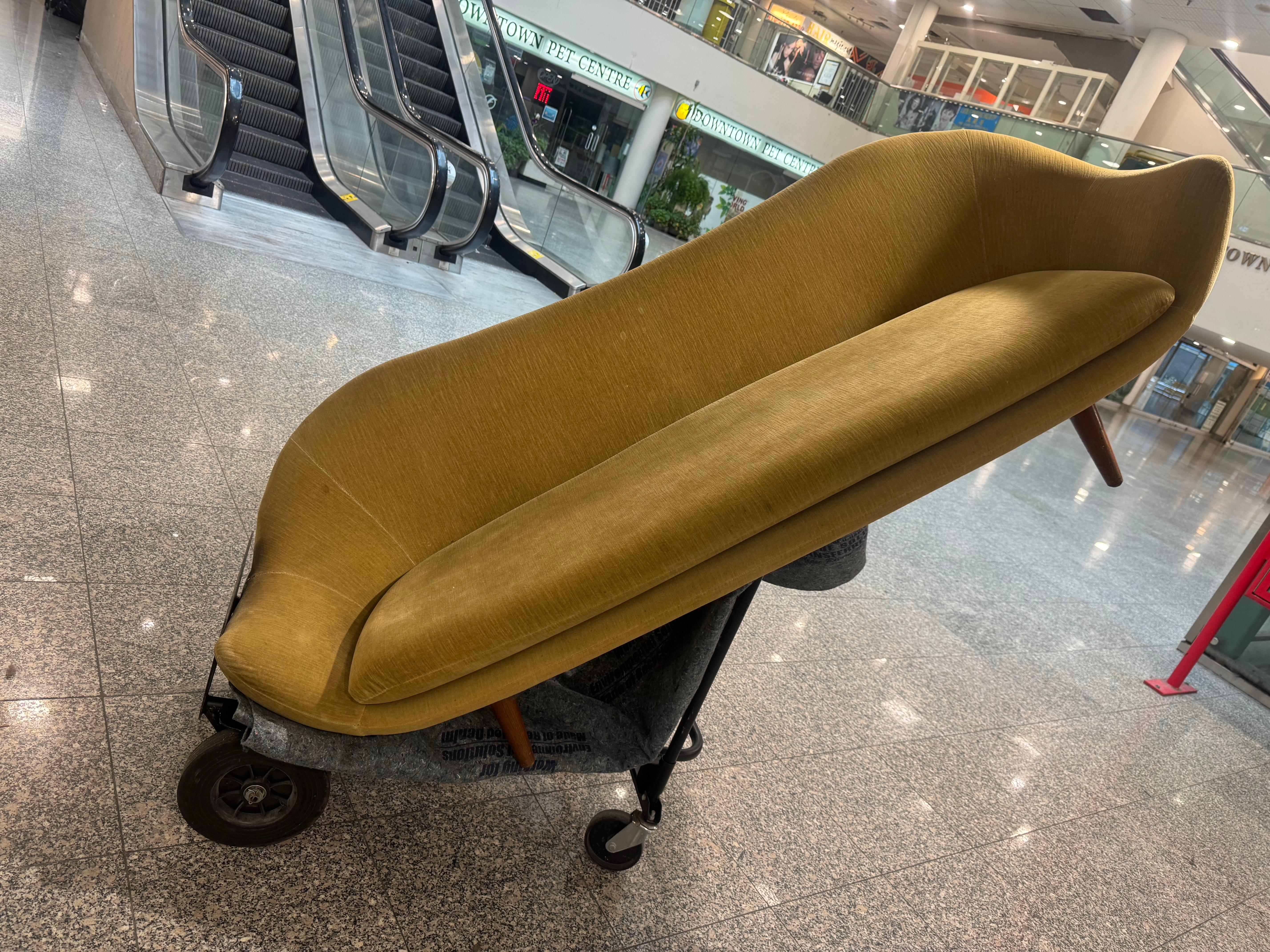 Modernist Fredrik Kayser Sofa Model No. 860 für Vatne Møbelfabrikk 1960er Jahre, Norwegen (Mitte des 20. Jahrhunderts) im Angebot