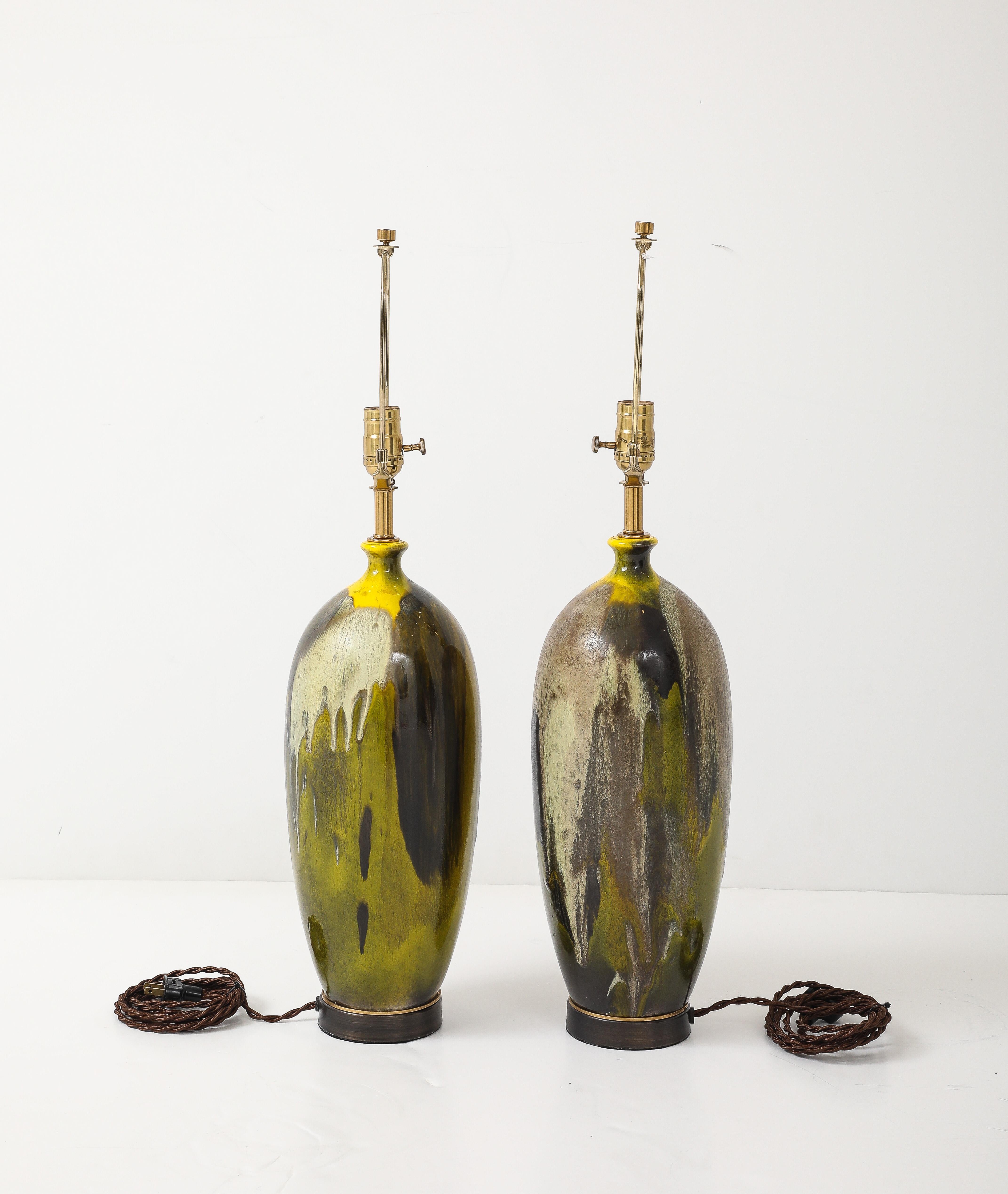 Französische modernistische Keramiklampen (Moderne) im Angebot