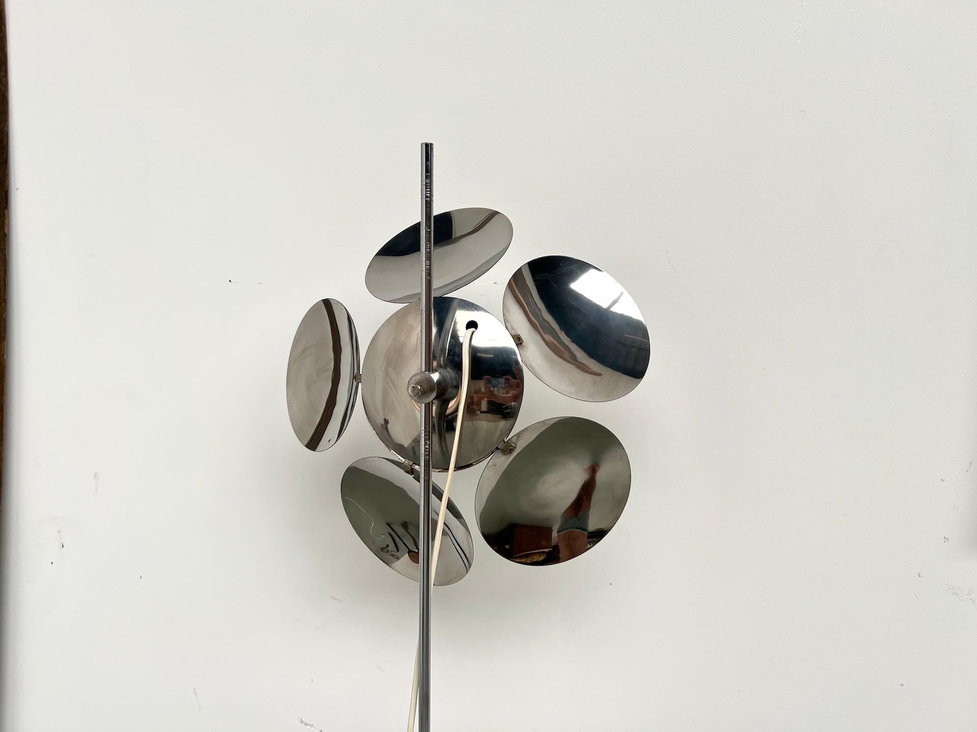 Modernist french chrome flower-shaped floor lamp, circa 1970 For Sale 8