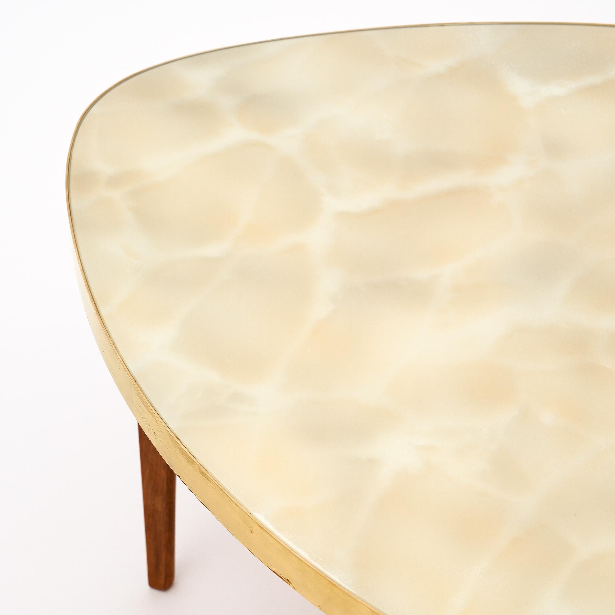 Français Table basse française moderniste en vente