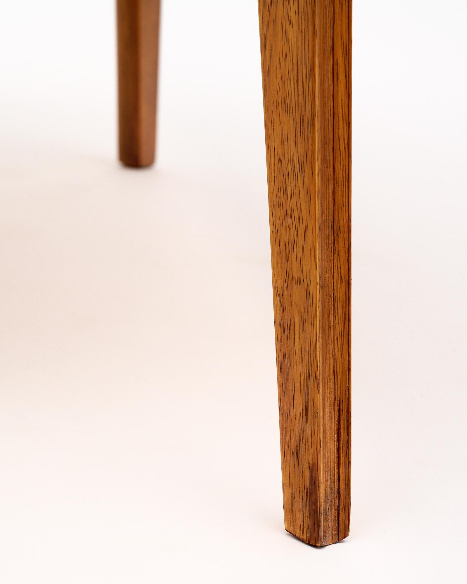 Laiton Table basse française moderniste en vente