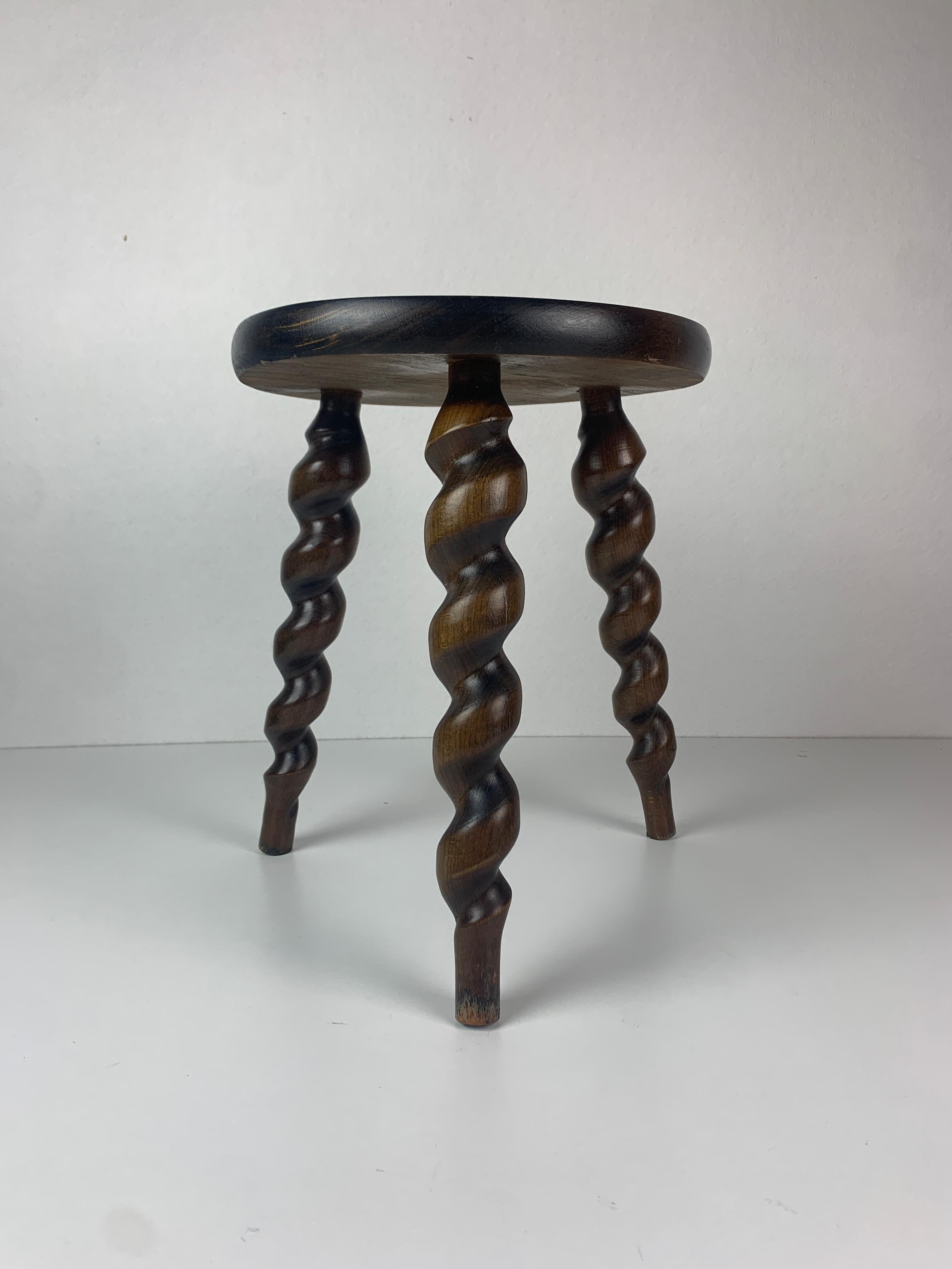 Taburete de granja francés modernista con patas de tornillo de corcho, años 50 2