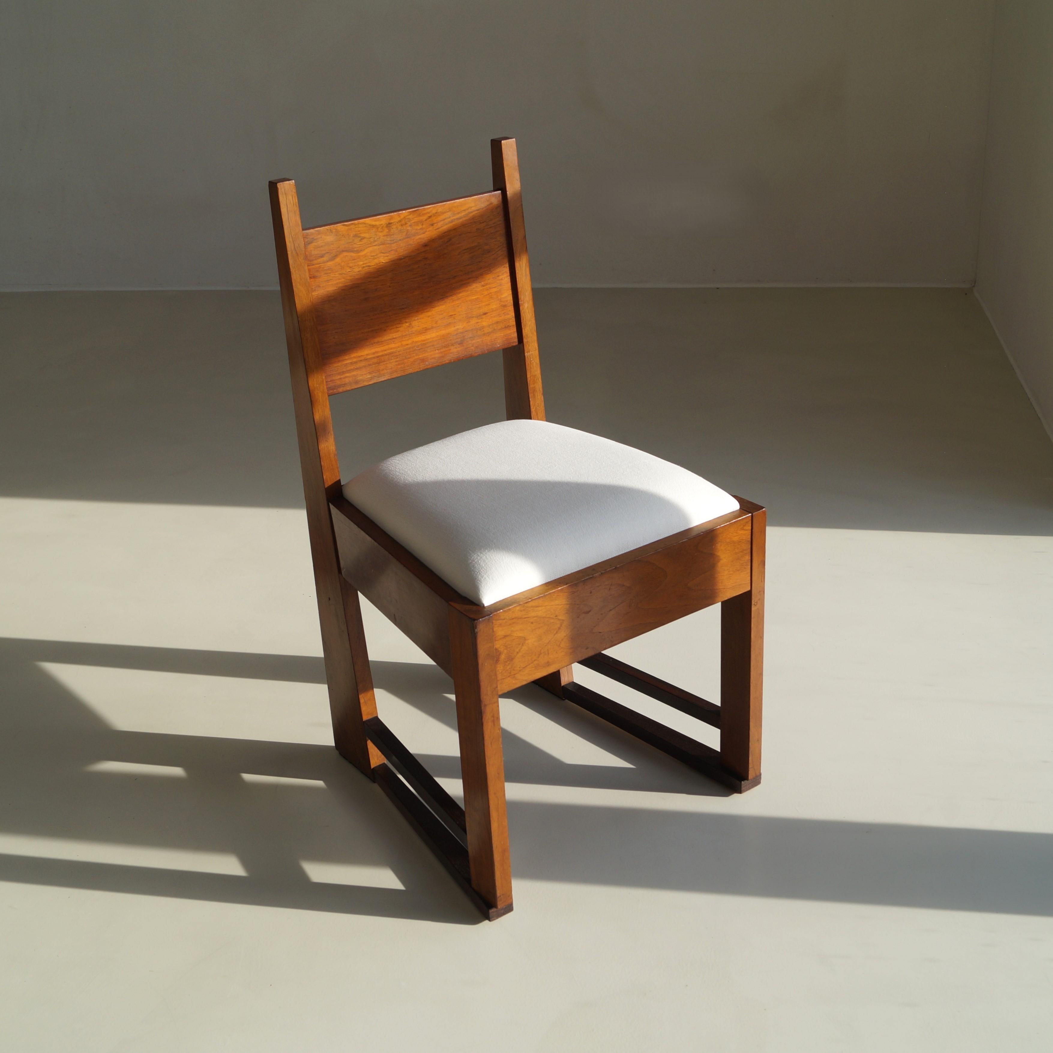 Modernist French side or accent chair, 1920s 8