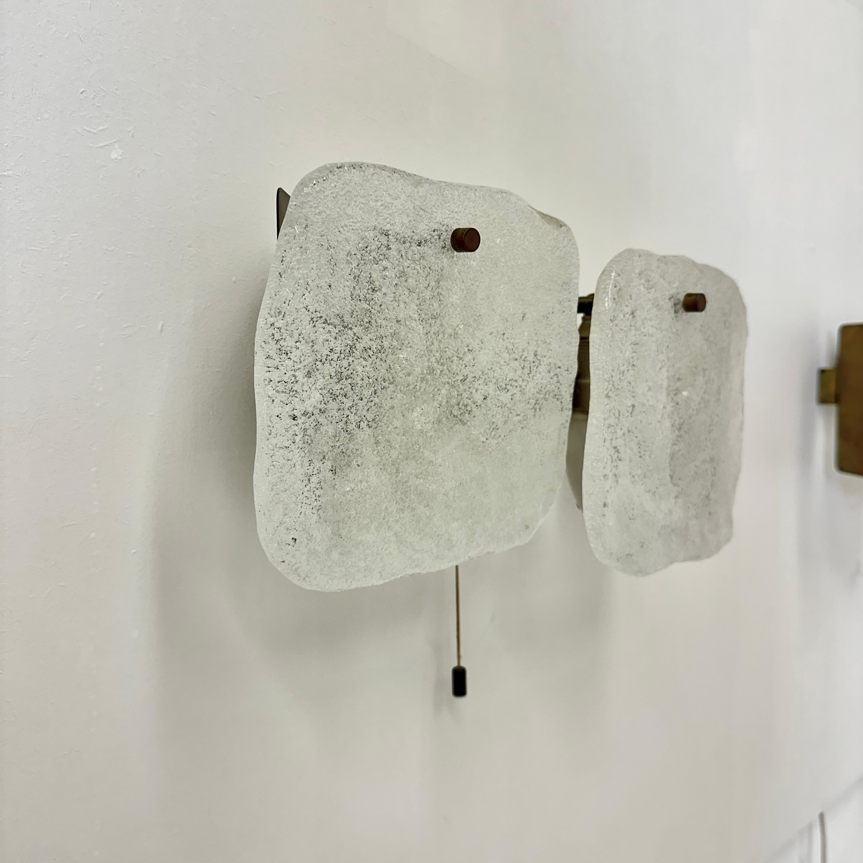 Modernist Frosted Ice Glass Wall Lamp attributed to J. T. Kalmar for Kalmar, 196 For Sale 5