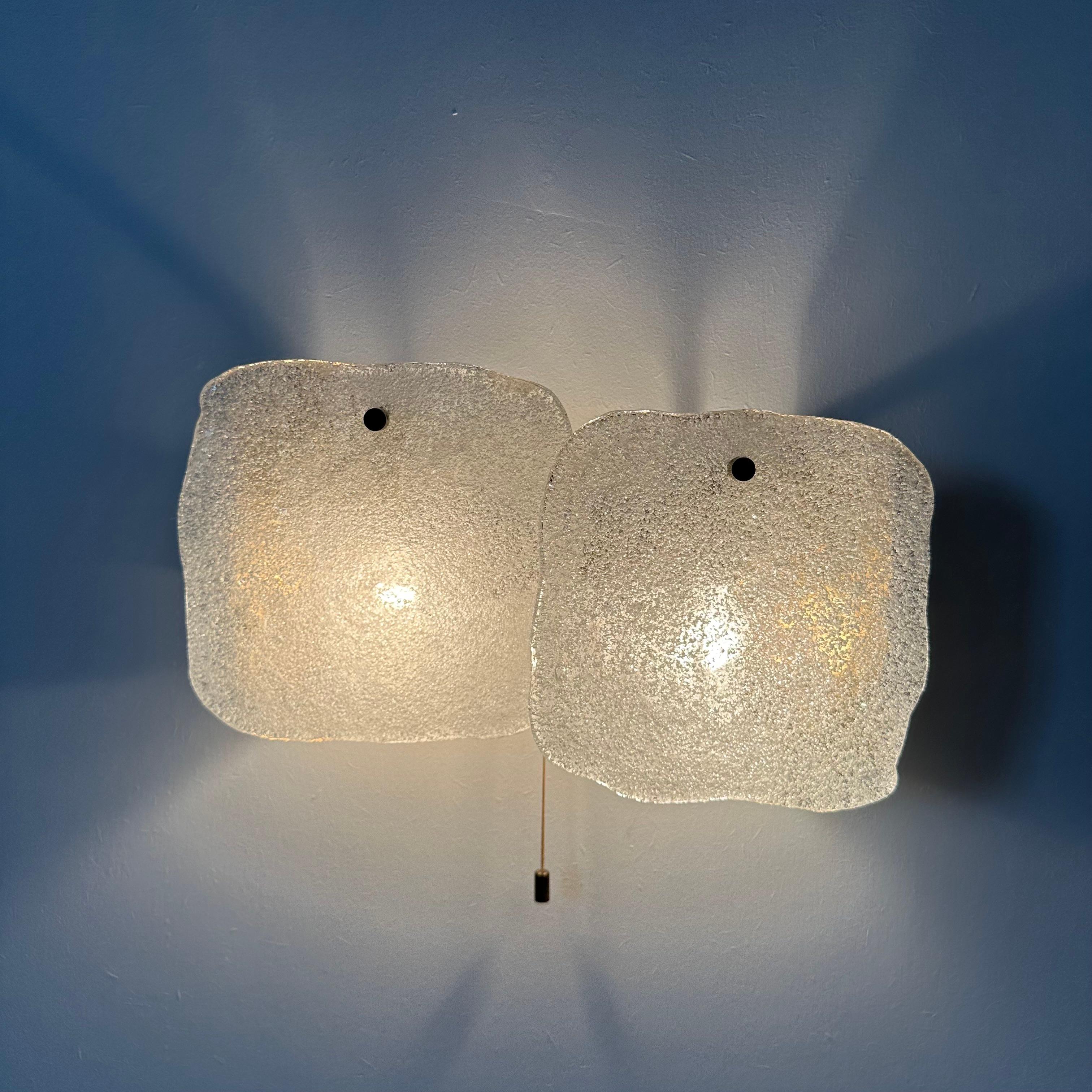 Modernist Frosted Ice Glass Wall Lamp attributed to J. T. Kalmar for Kalmar, 196 For Sale 7