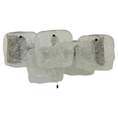 Modernistische Wandleuchte aus mattiertem Eisglas, J. T. Kalmar für Kalmar zugeschrieben