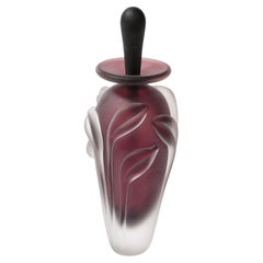 Modernistische Parfümflasche aus mattiertem, geräuchertem, geräuchertem Amethyst-Blumenglas von William Glasner