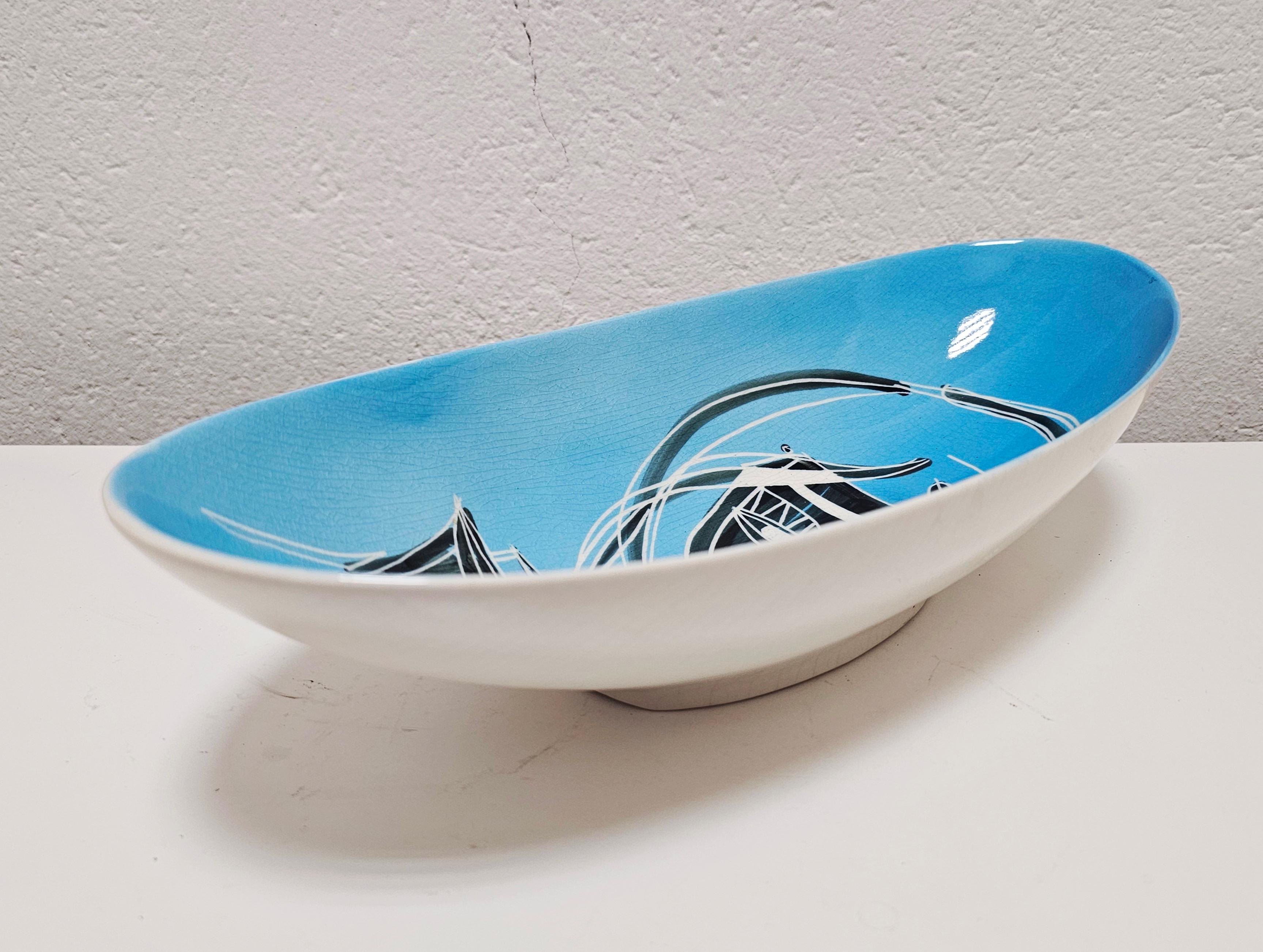 Ceramic Modernist Fruit Bowl with Picasso inspired drawing, Yugoslavia 1970s For Sale