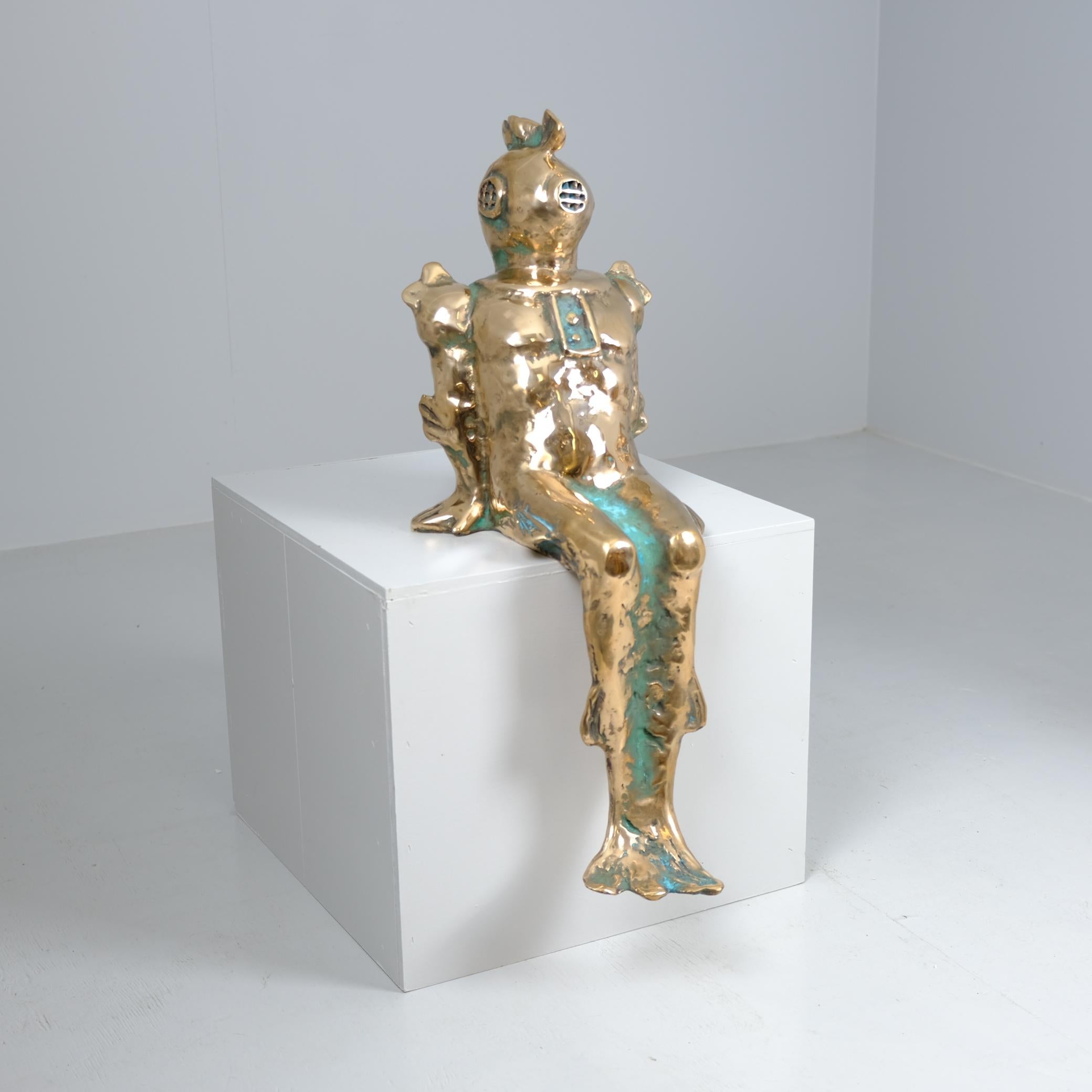 Moderno Modernist Futuristic Diver Brass Sculpture, Eldest by Sakari Kannosto 2025 in vendita